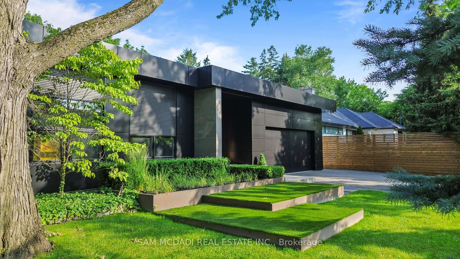 1516 Duncan Road