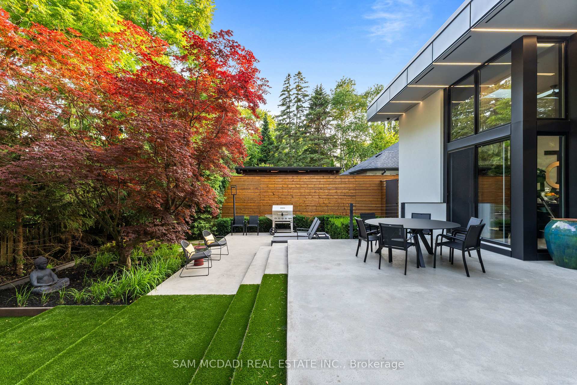 1516 Duncan Road
