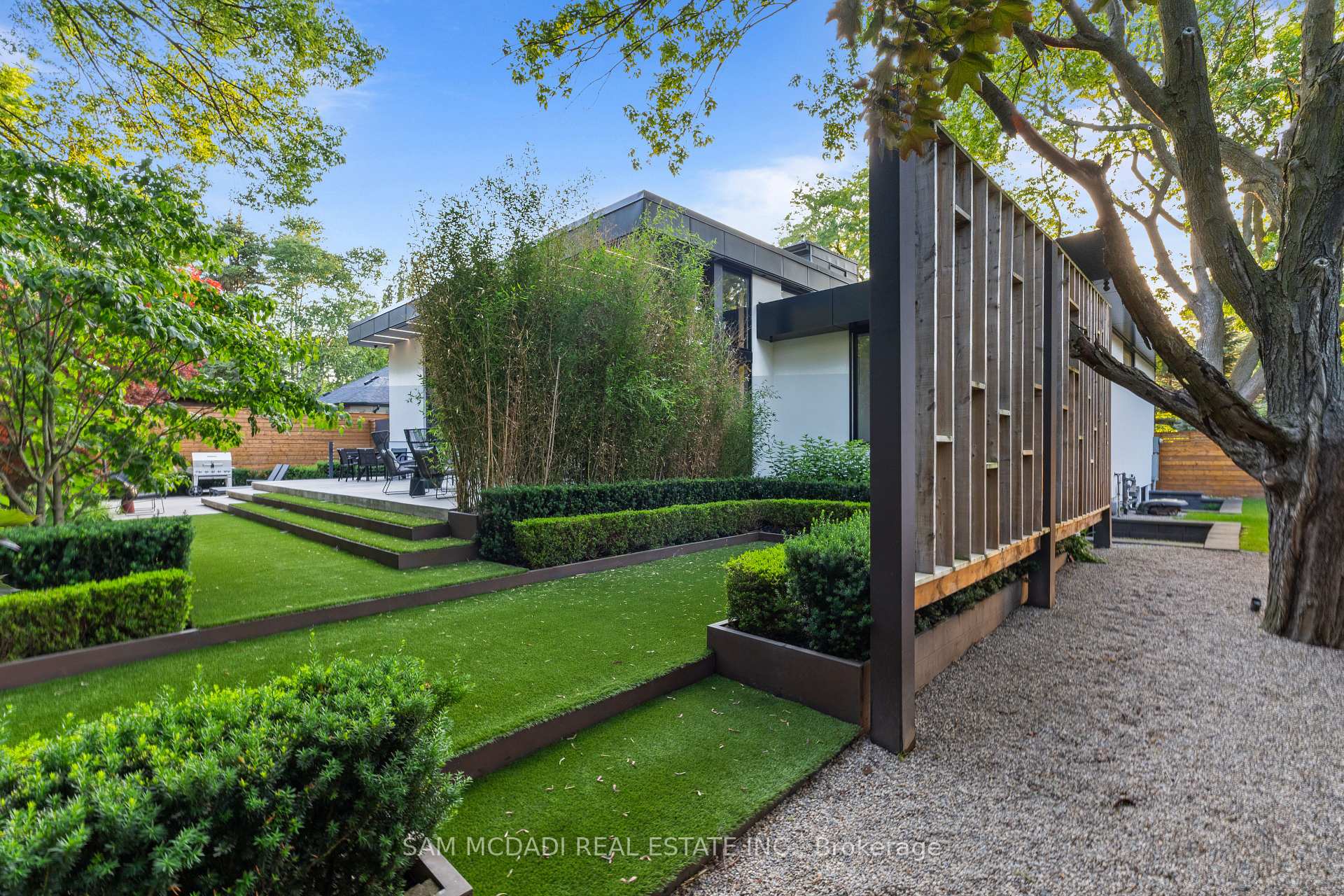 1516 Duncan Road
