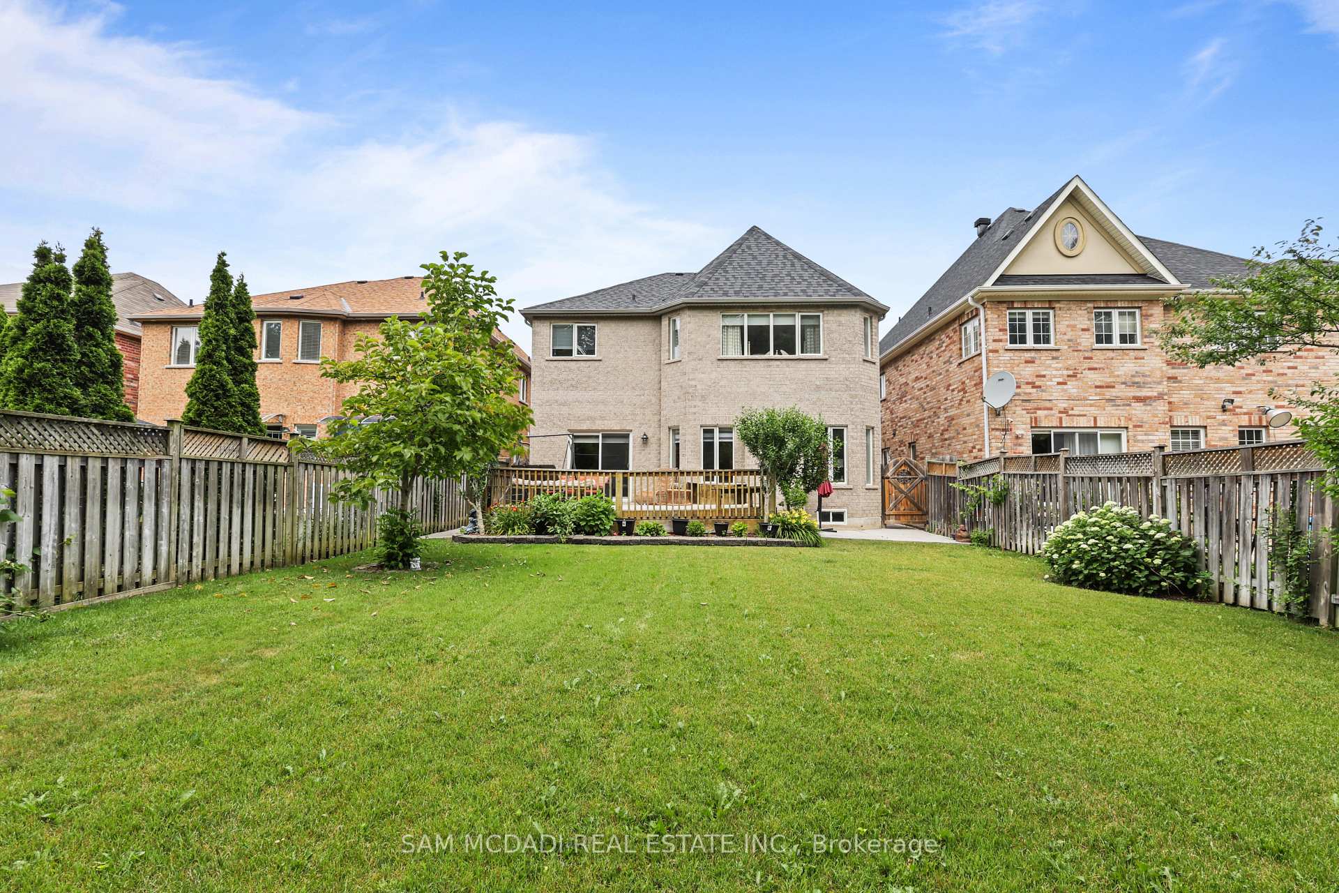 3352 Erin Centre Boulevard