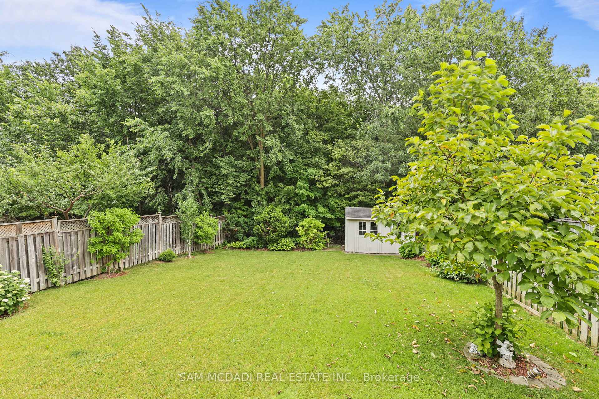 3352 Erin Centre Boulevard