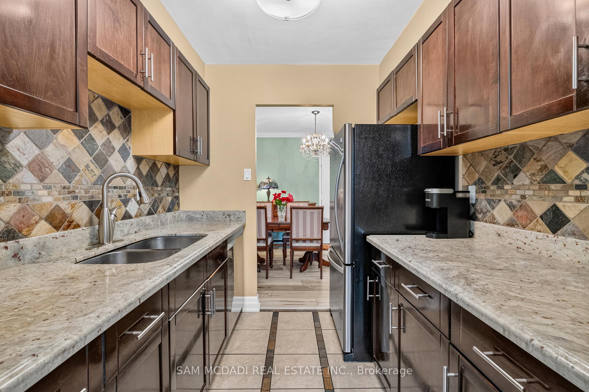 966 Inverhouse Drive 412