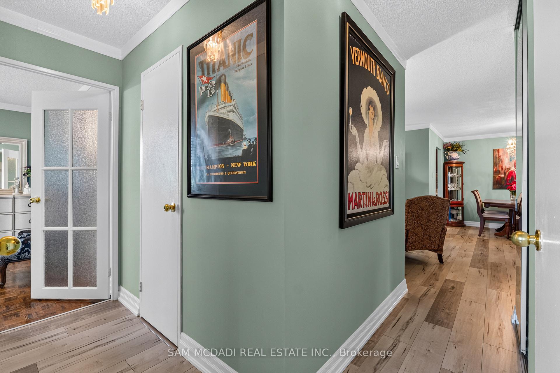 966 Inverhouse Drive 412