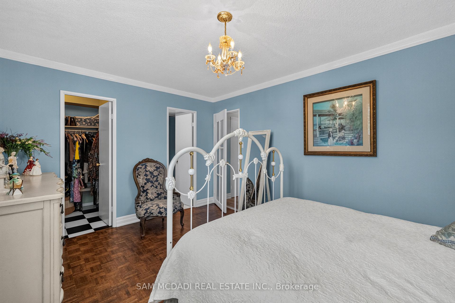 966 Inverhouse Drive 412