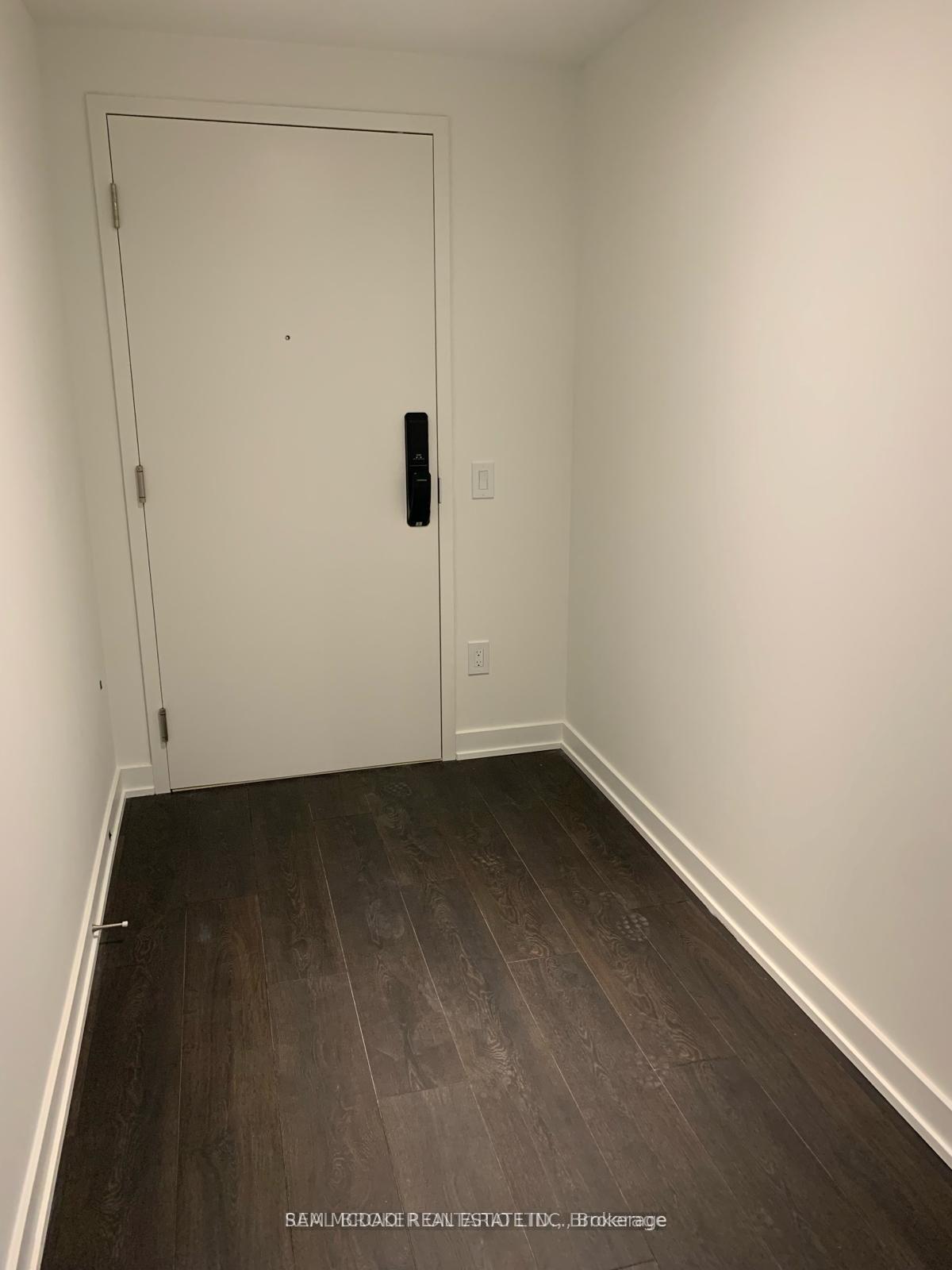 28 Ann Street E 301