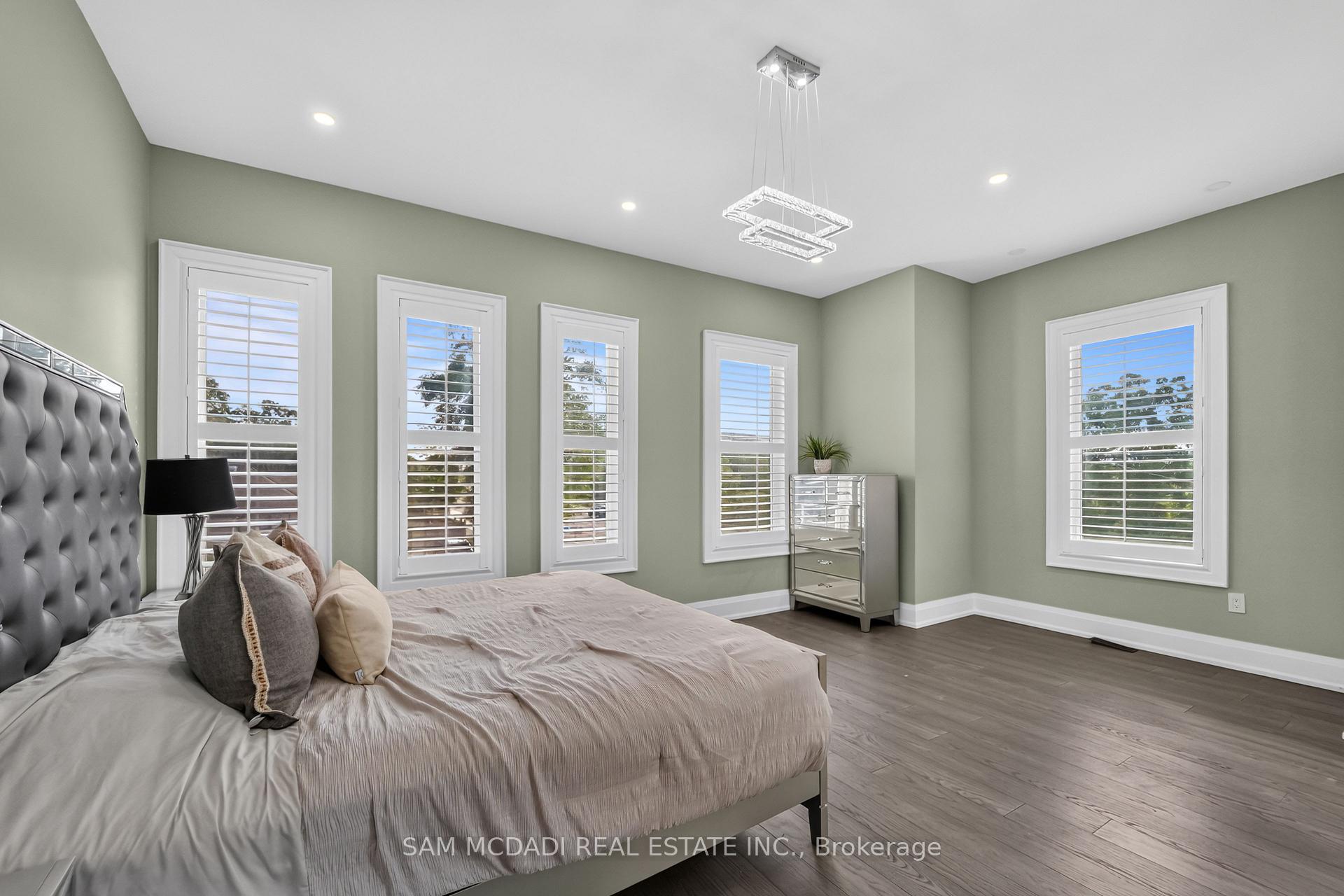 1 Brookside Drive