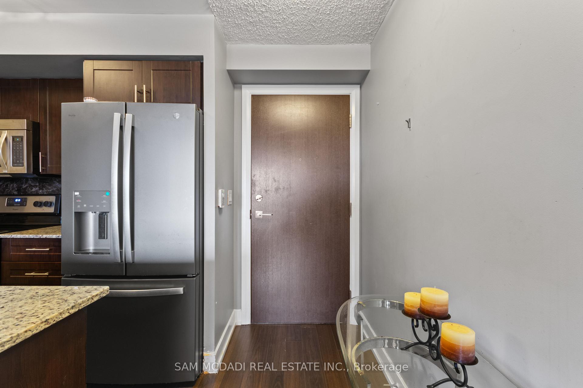 2 Eva Road 630, Toronto Unit: 630