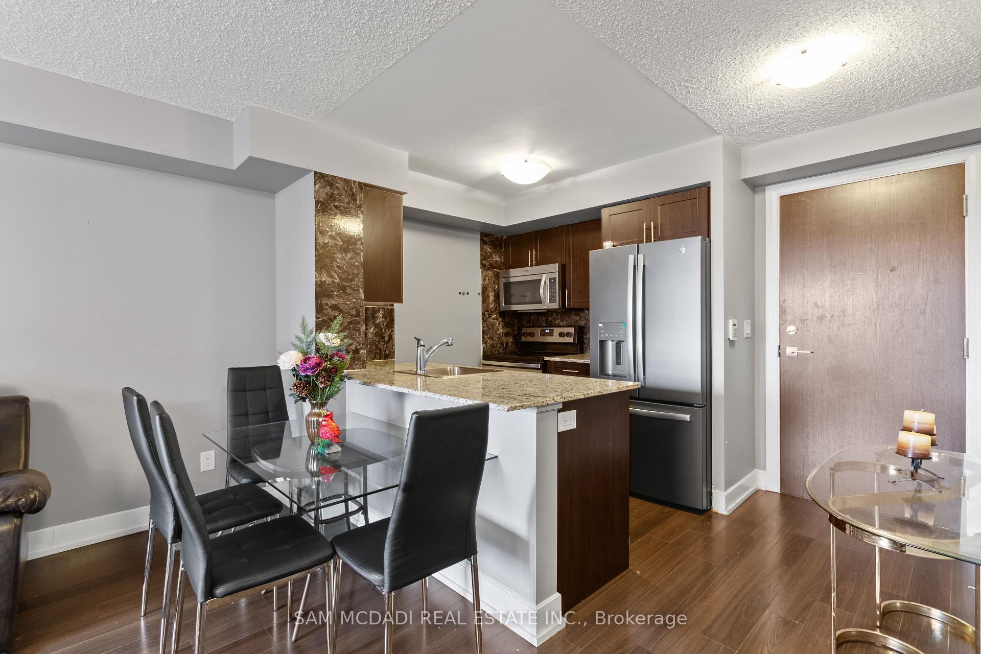 2 Eva Road 630, Toronto Unit: 630