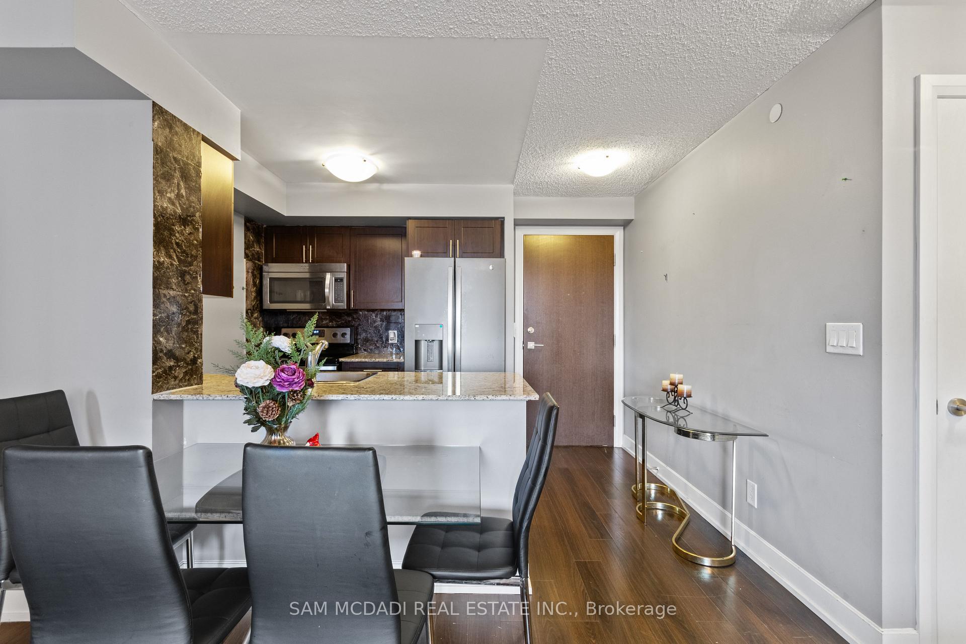 2 Eva Road 630, Toronto Unit: 630