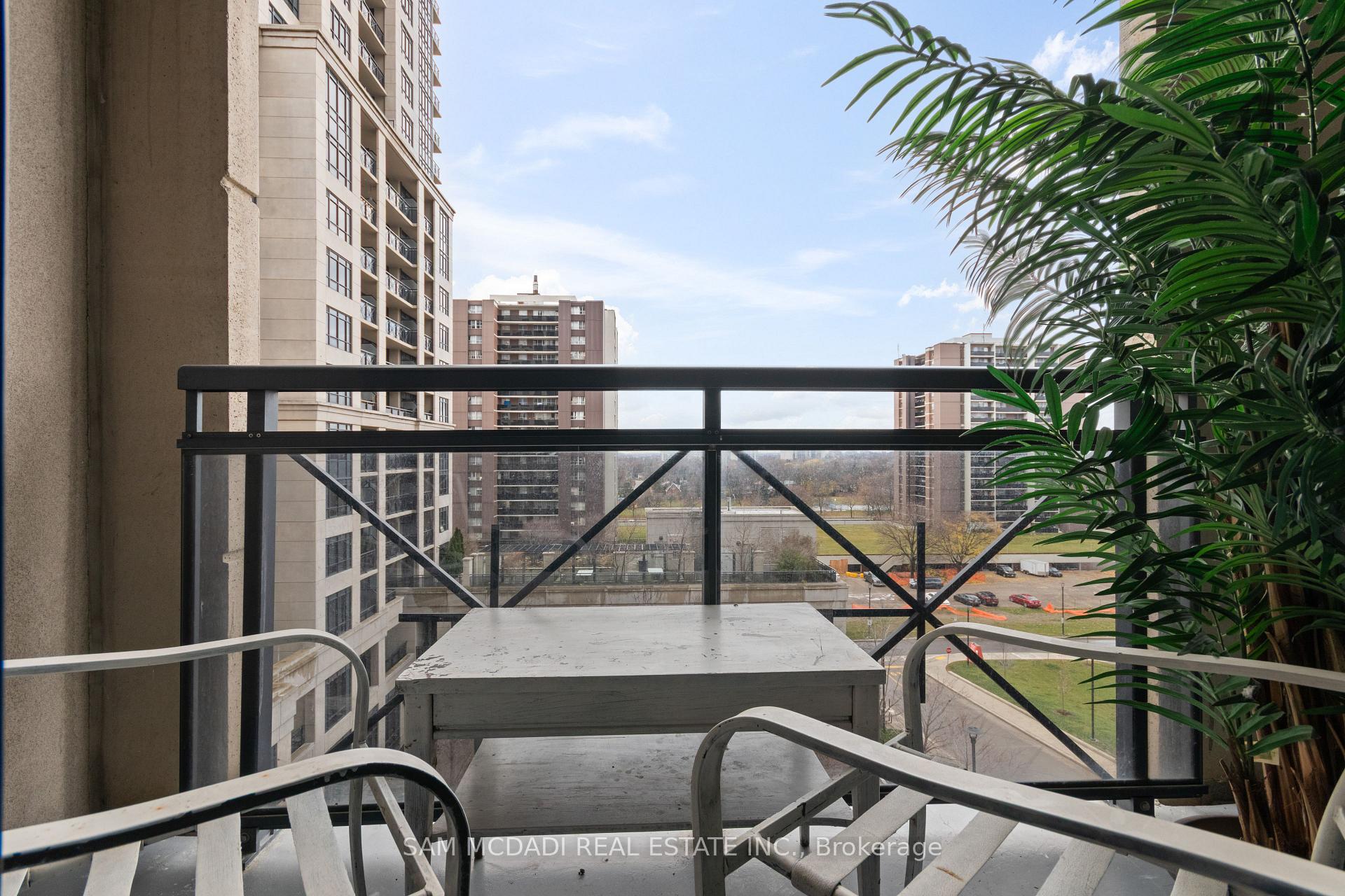 2 Eva Road 630, Toronto Unit: 630