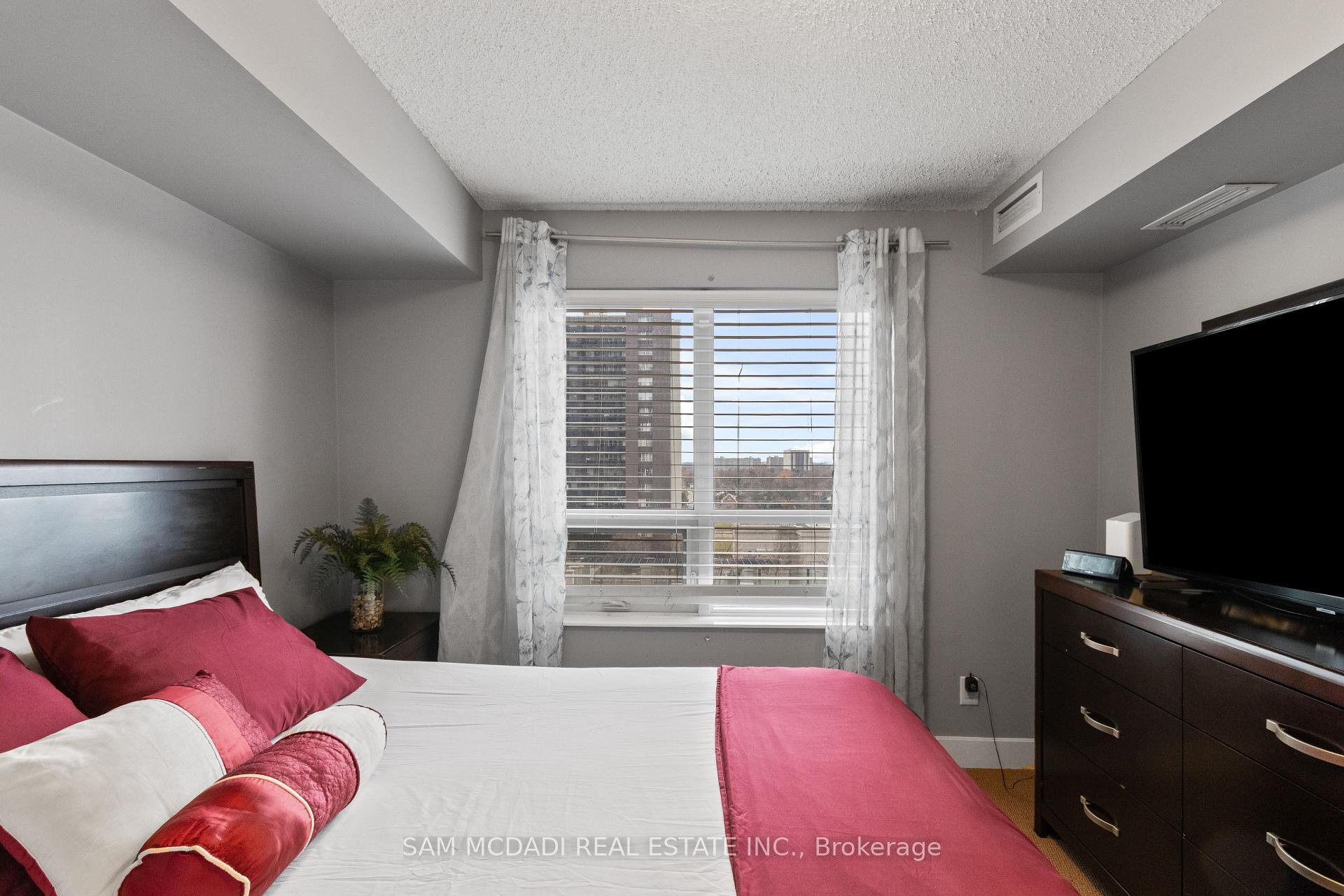 2 Eva Road 630, Toronto Unit: 630