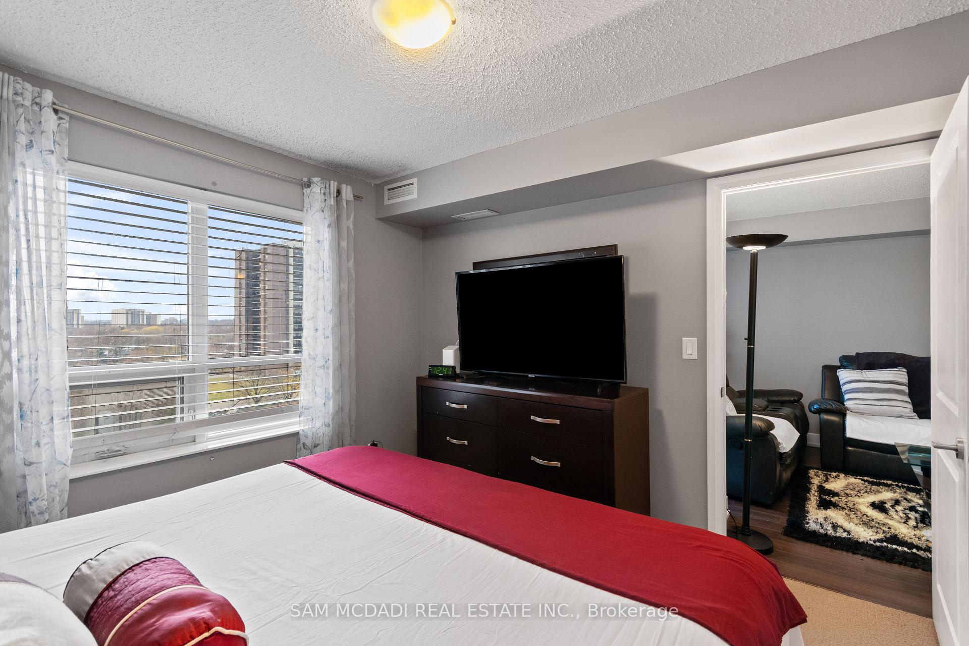 2 Eva Road 630, Toronto Unit: 630