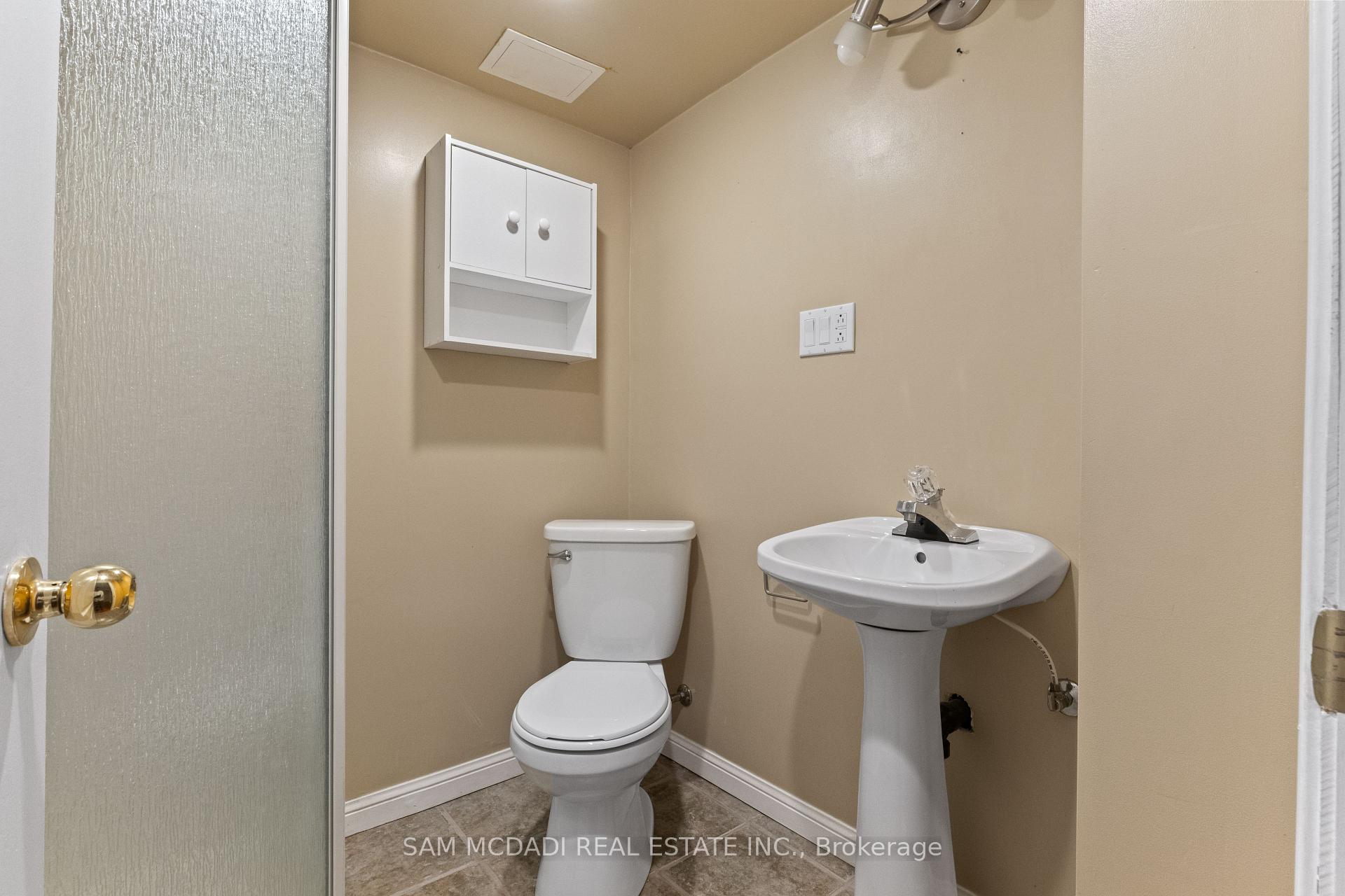 470 Aberfoyle Court