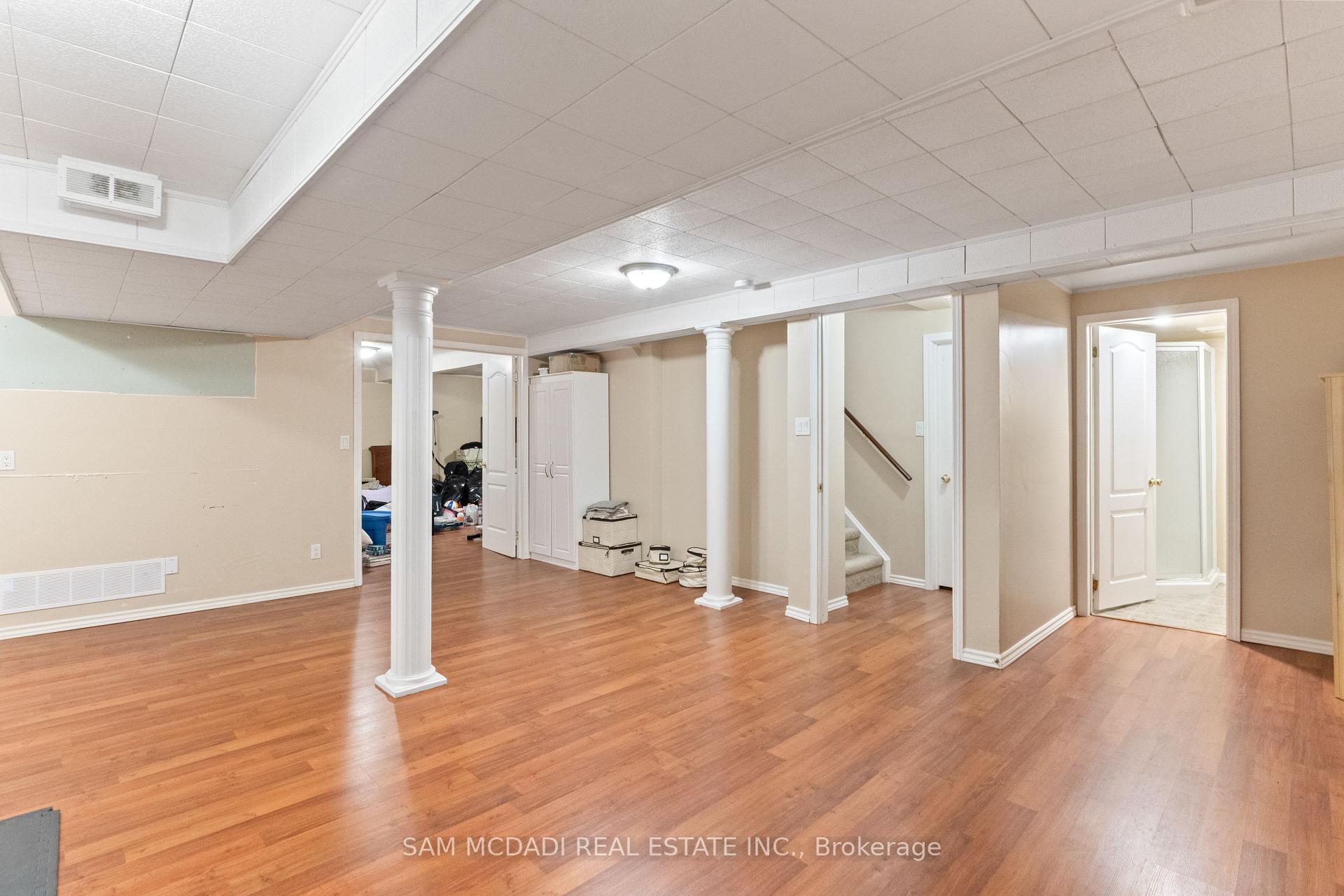 470 Aberfoyle Court