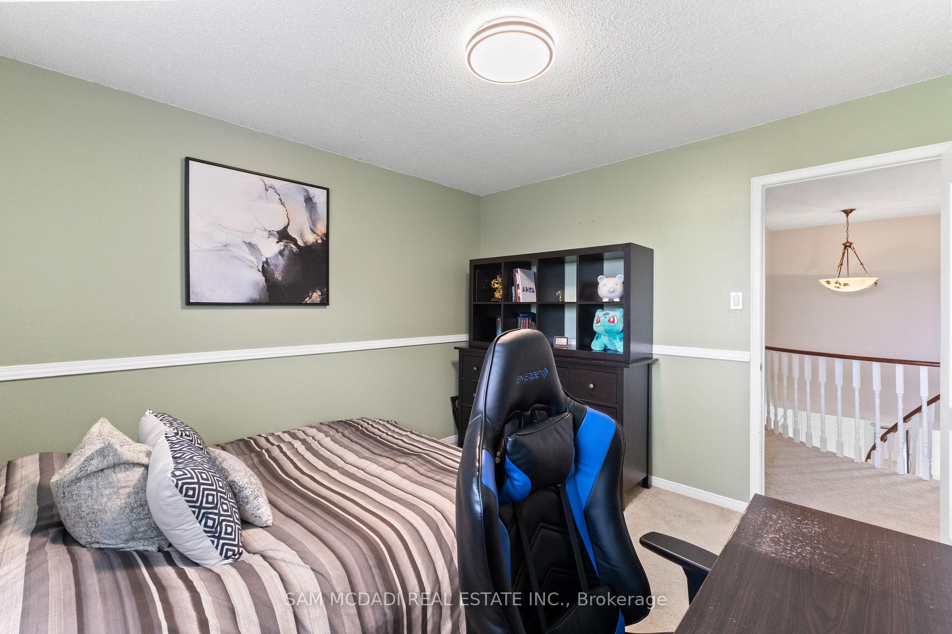 470 Aberfoyle Court