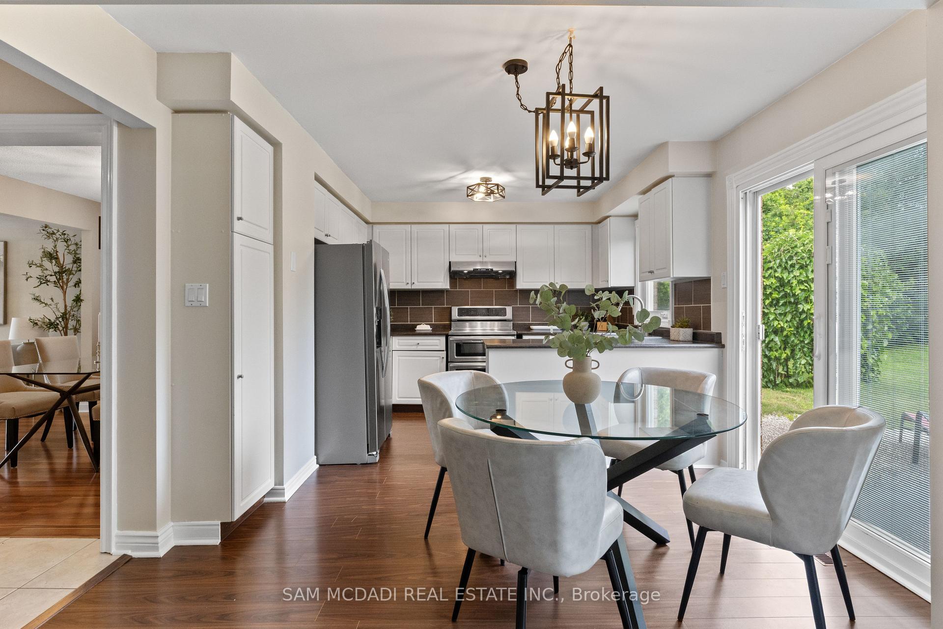 470 Aberfoyle Court