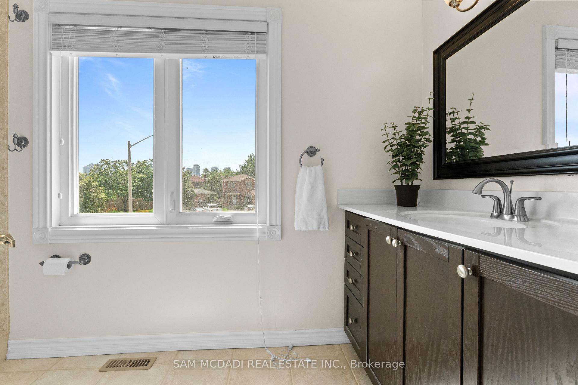 470 Aberfoyle Court