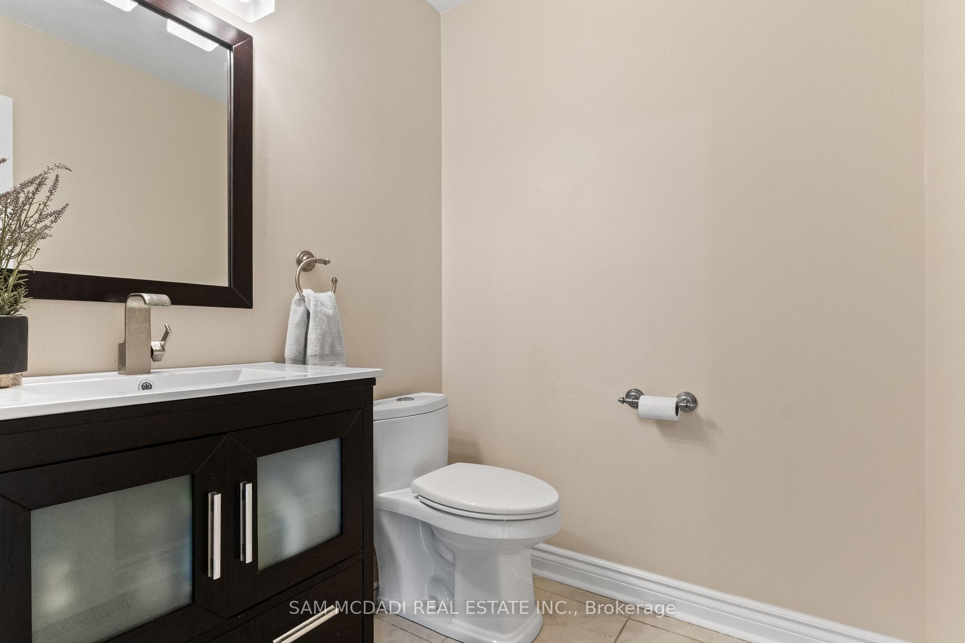 470 Aberfoyle Court