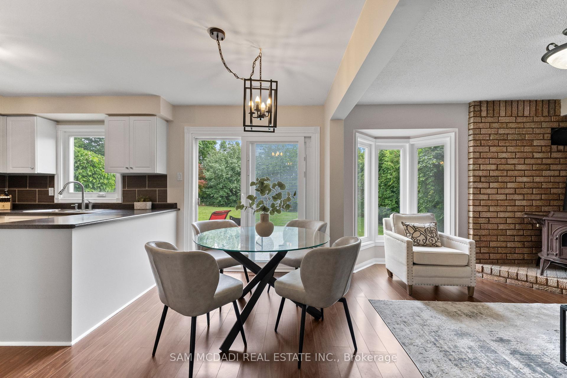 470 Aberfoyle Court