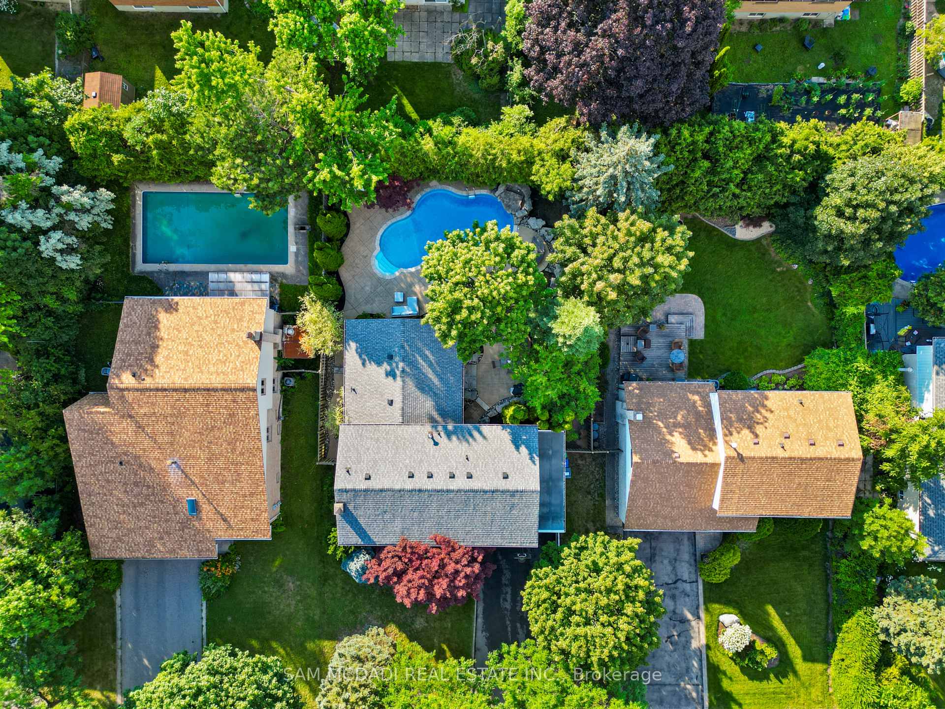 38 Kenninghall Boulevard