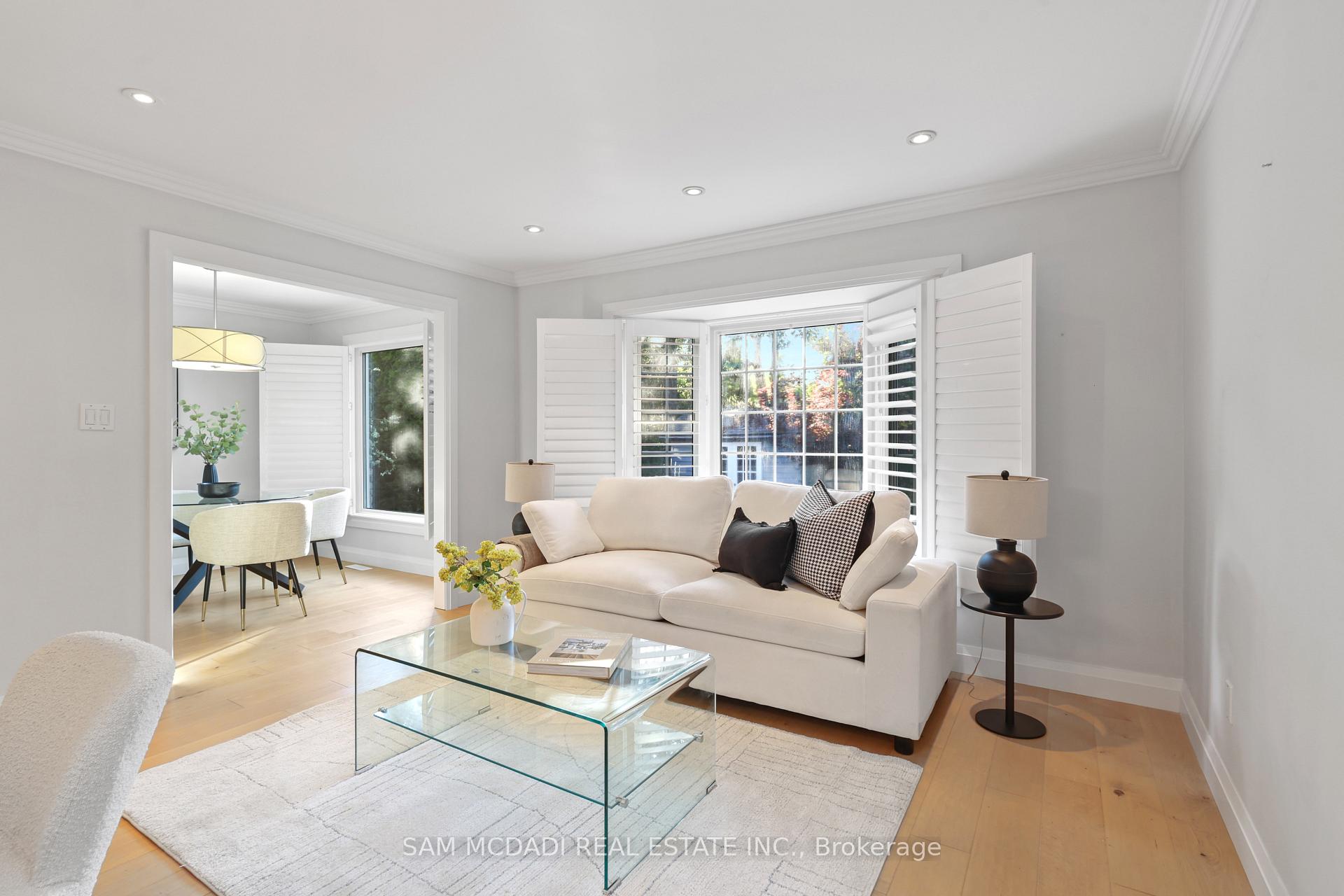 38 Kenninghall Boulevard