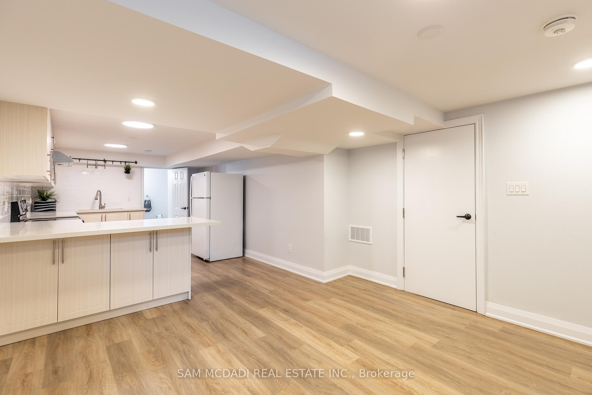 4043 Pavillion Court Lower