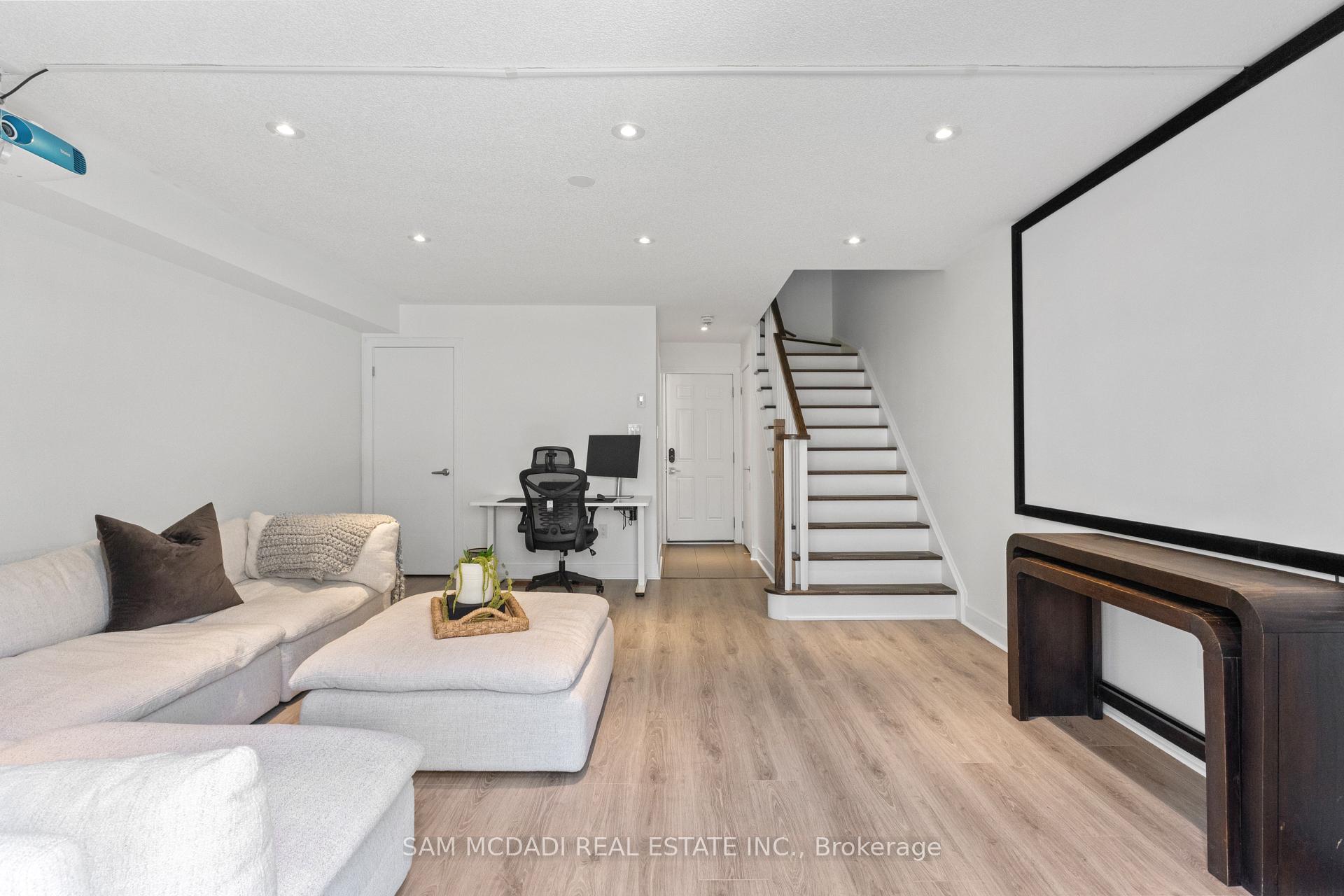 1120 Beachcomber Road