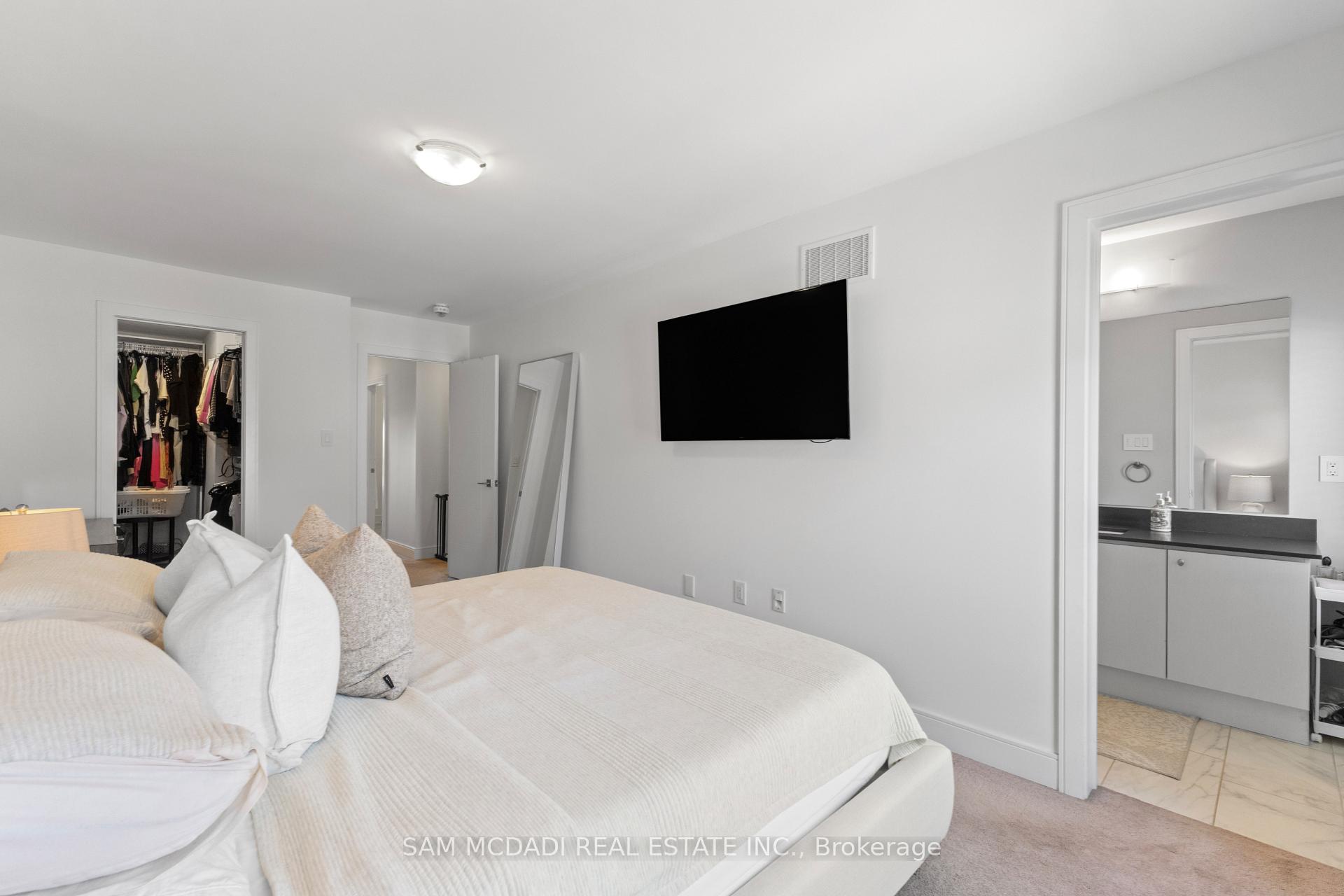 1120 Beachcomber Road