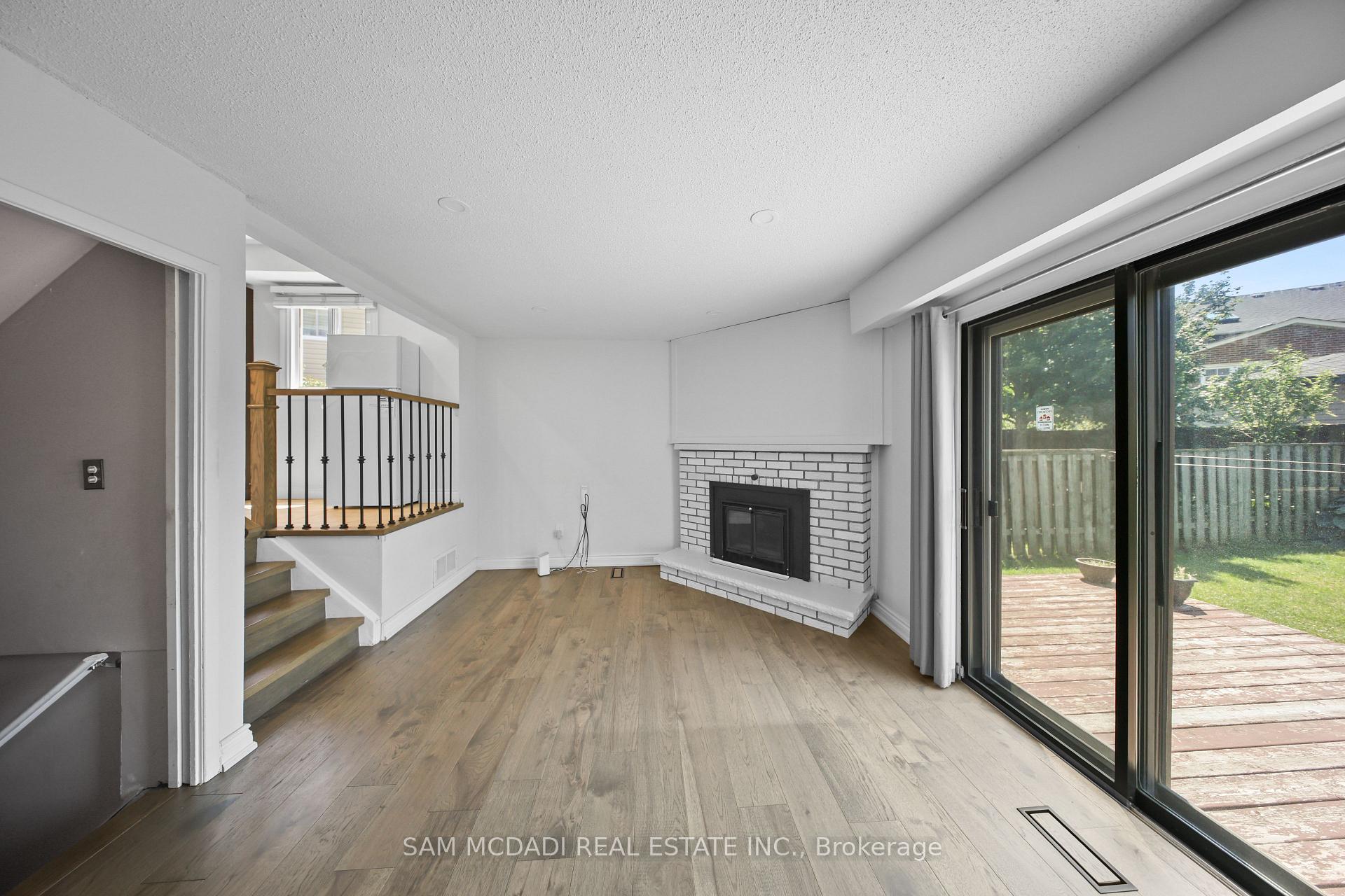 3949 Teakwood Drive