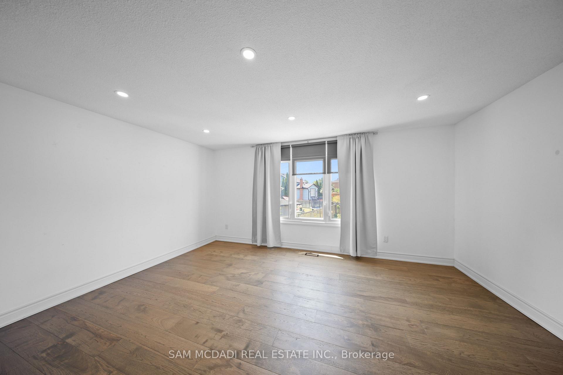 3949 Teakwood Drive
