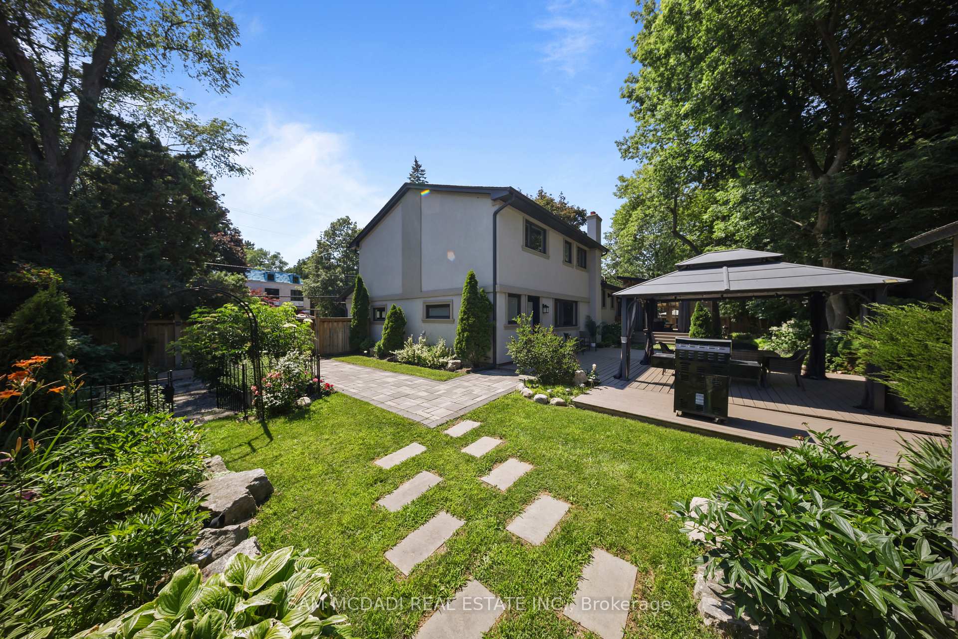 1171 Birchview Drive