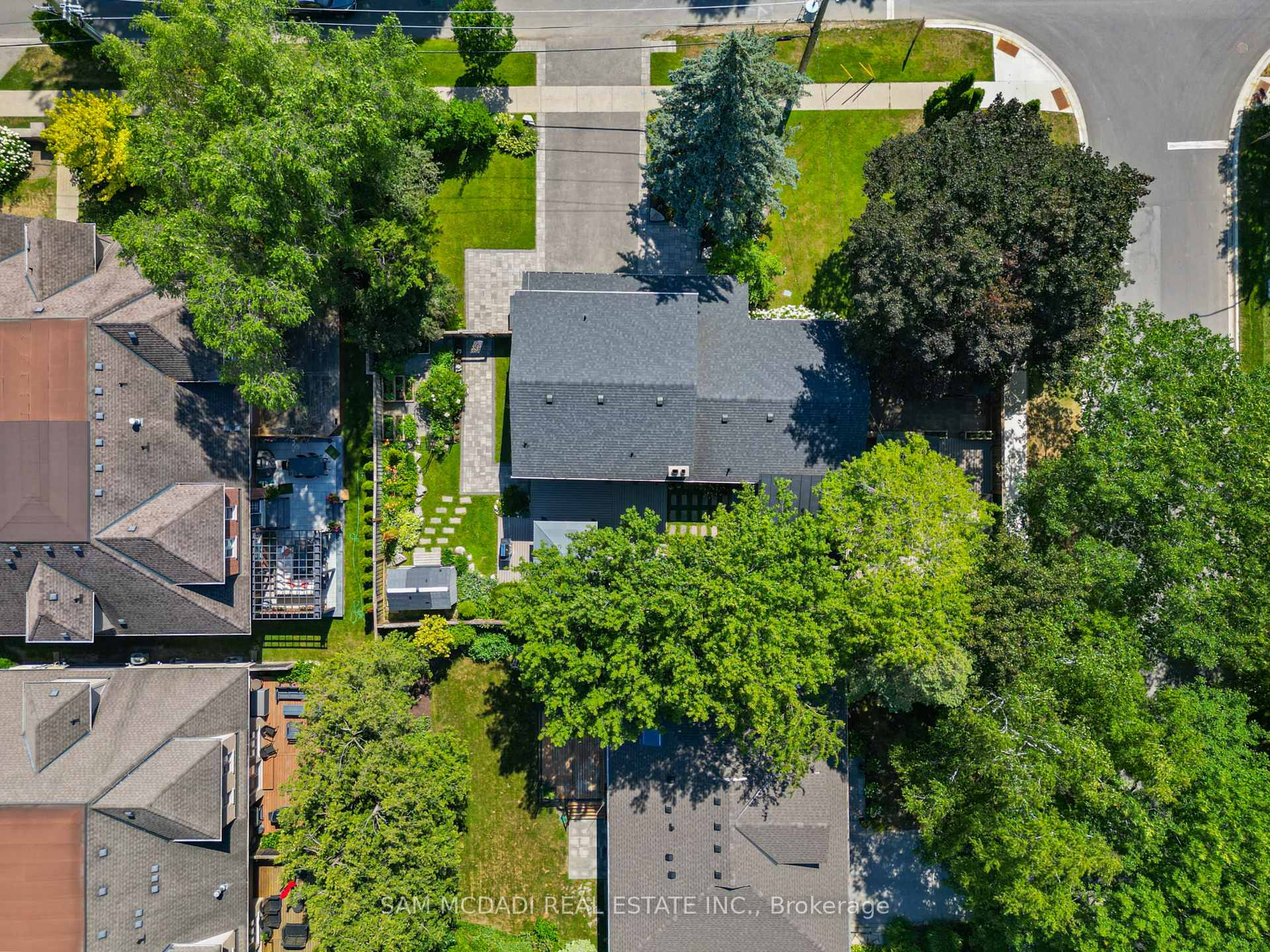 1171 Birchview Drive