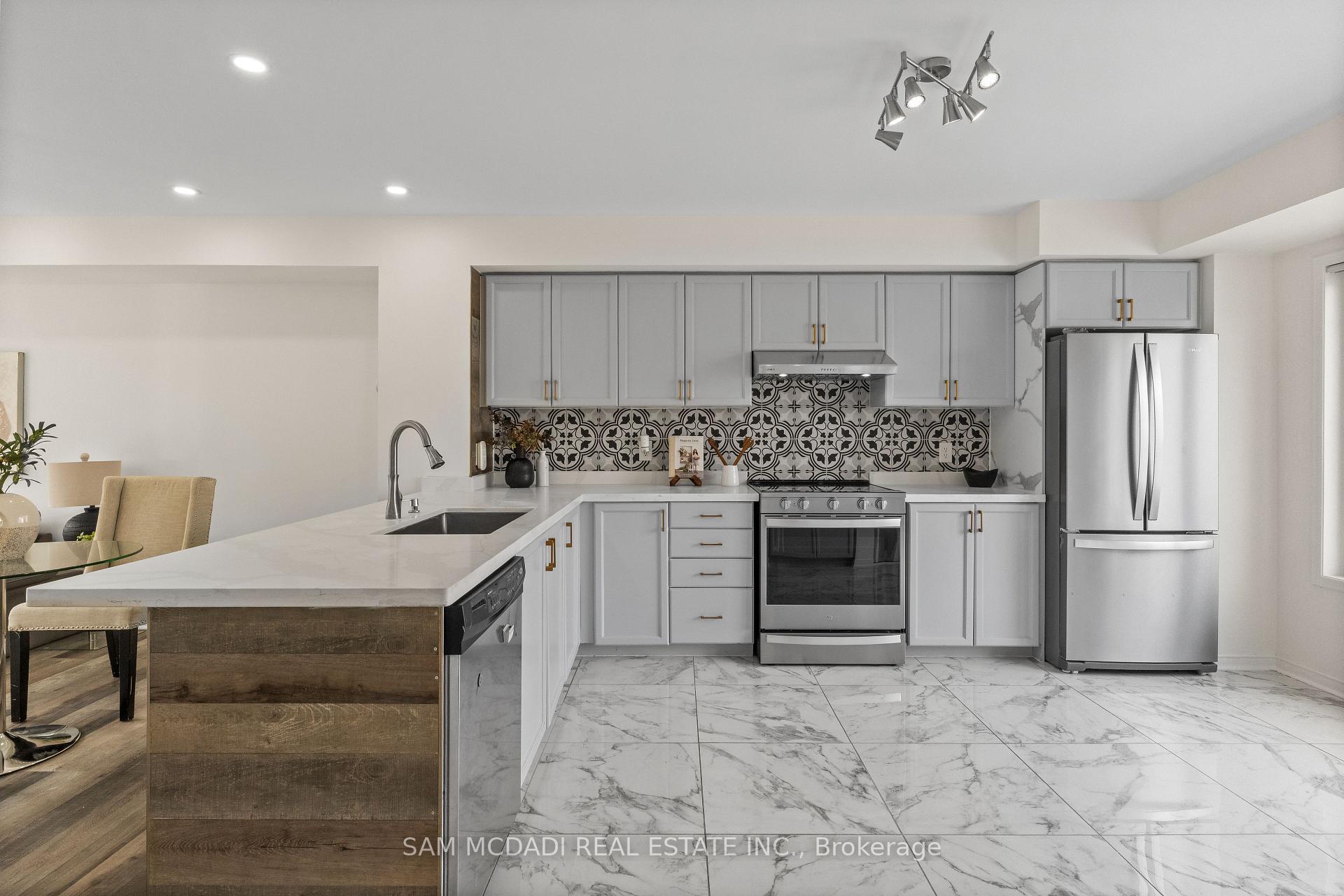 3050 Erin Centre Boulevard 55
