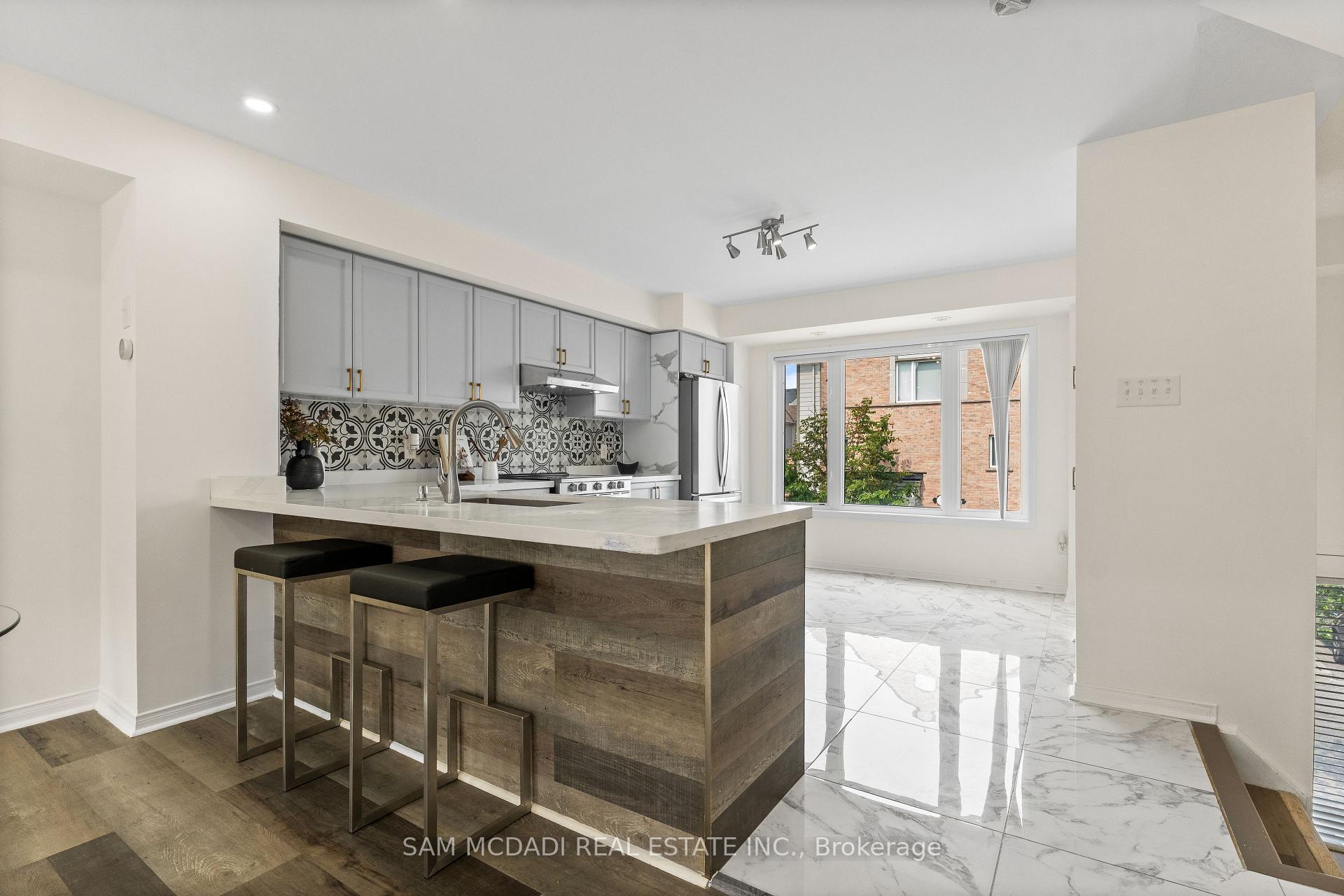 3050 Erin Centre Boulevard 55