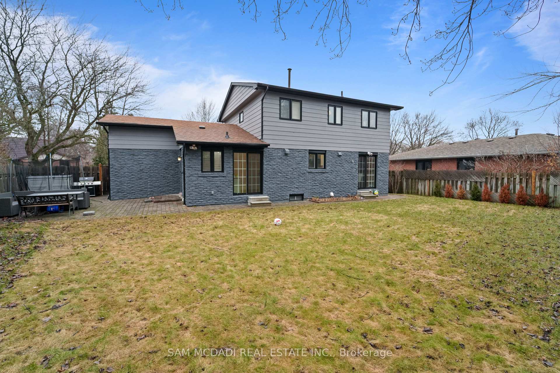 2290 Devon Road