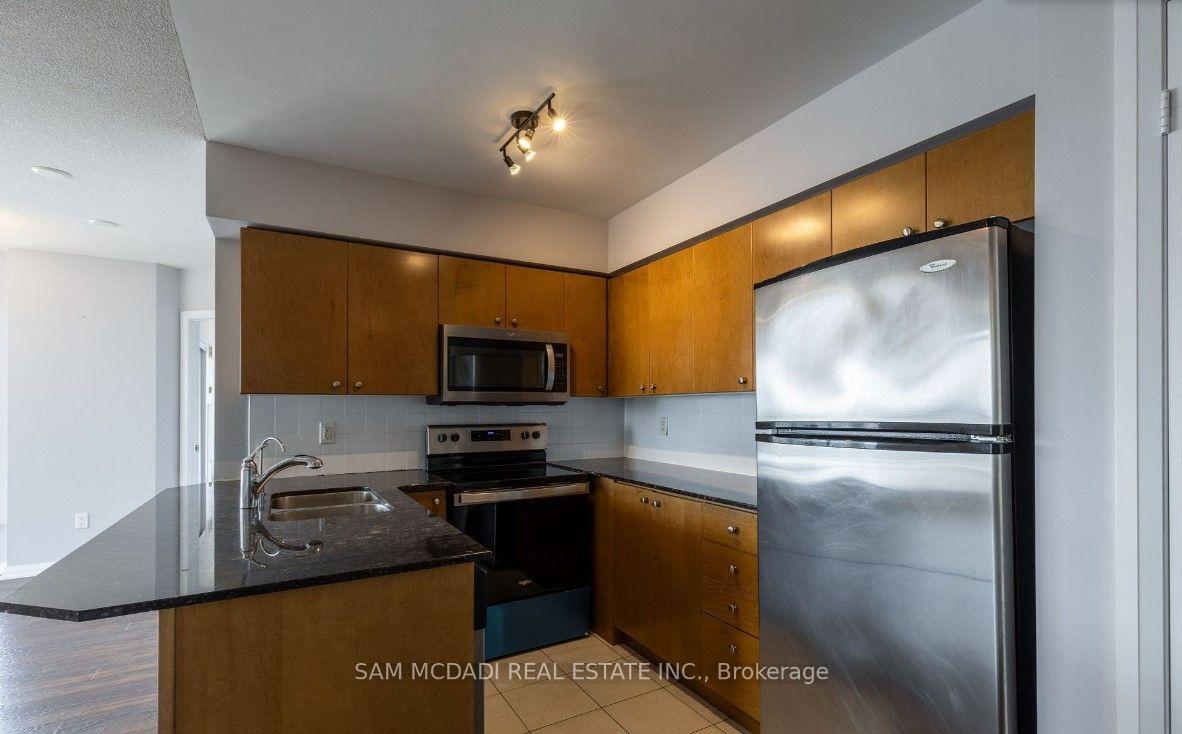 220 Forum Drive 804