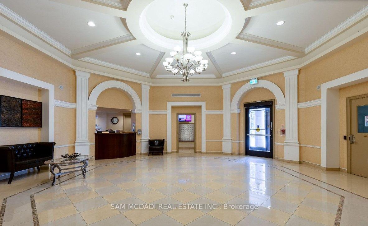 220 Forum Drive 804