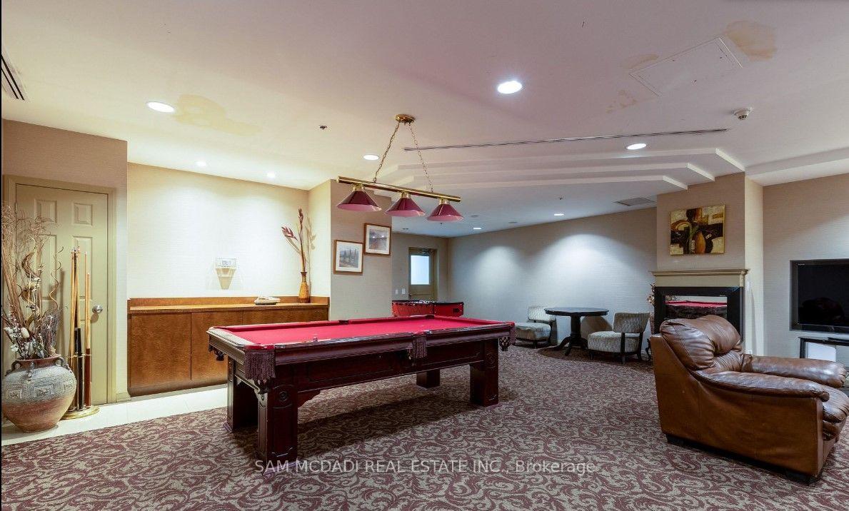 220 Forum Drive 804