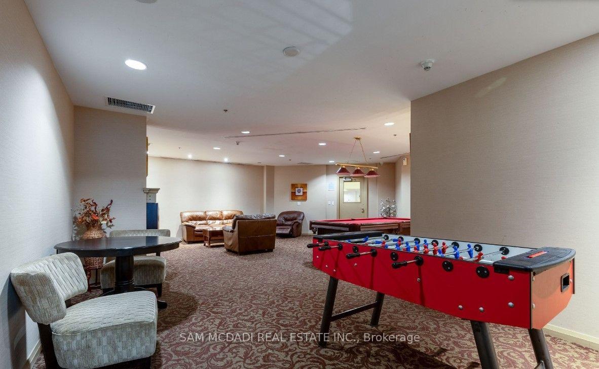 220 Forum Drive 804