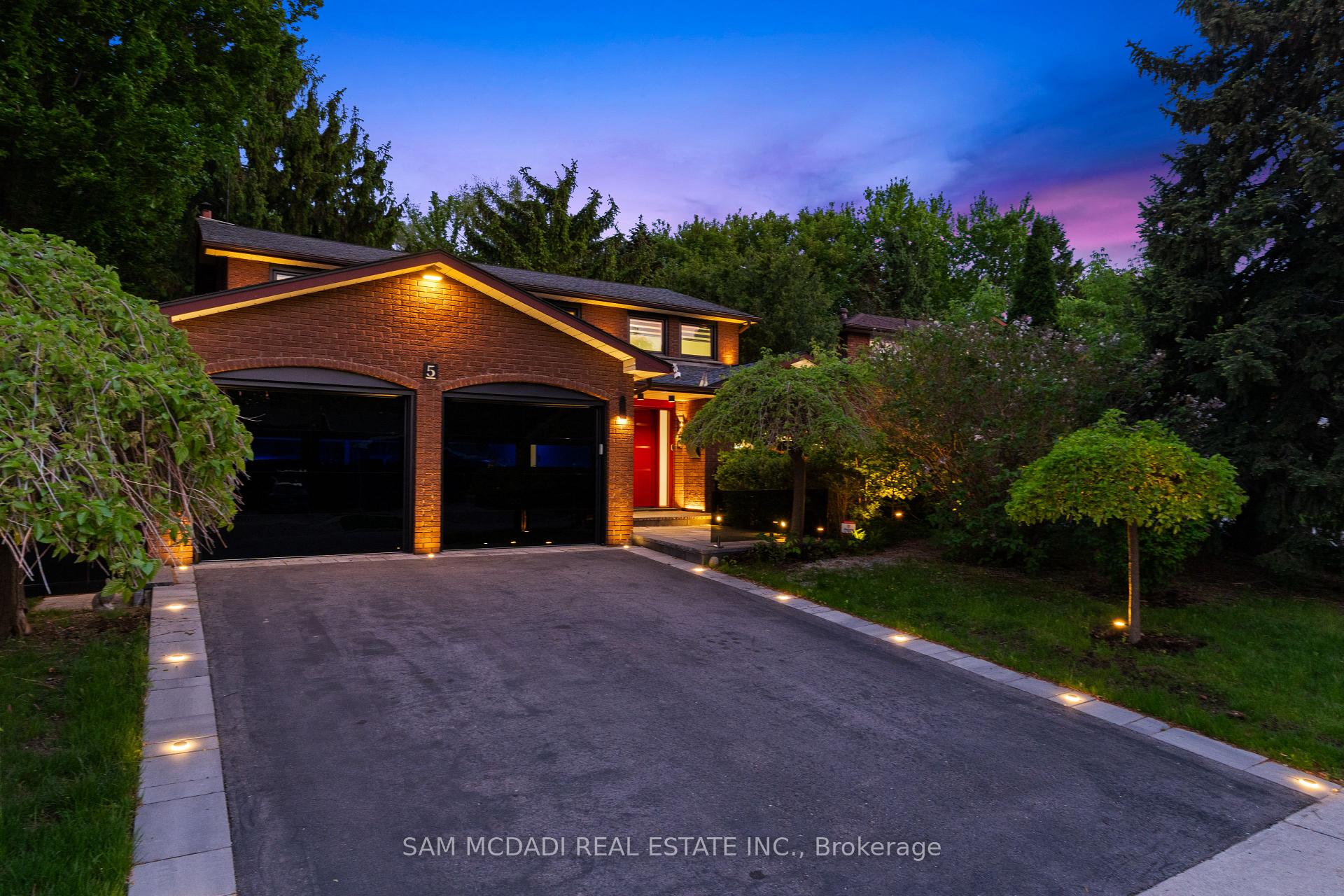5 Canterbury Crescent, Toronto