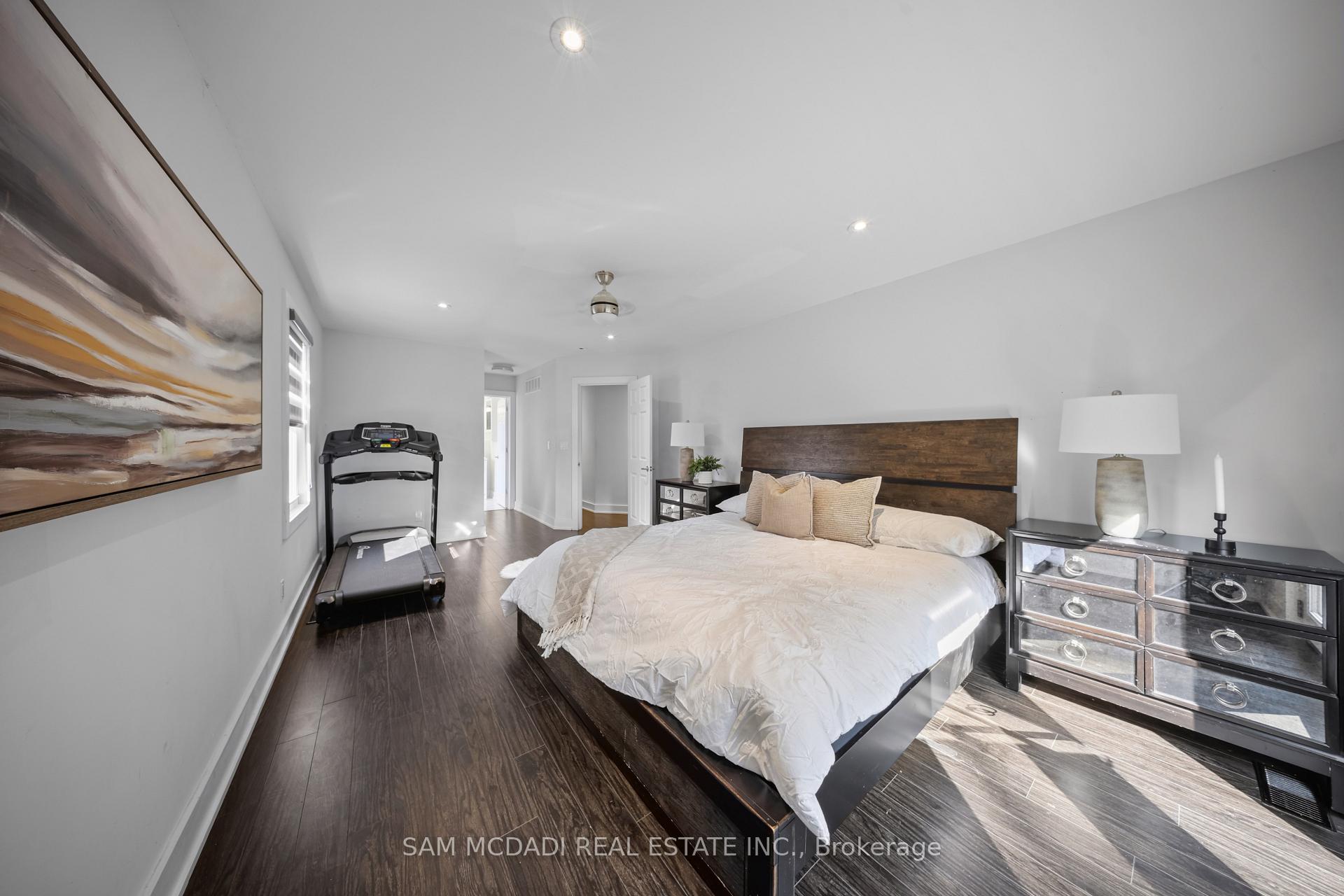 30 Maple Avenue N