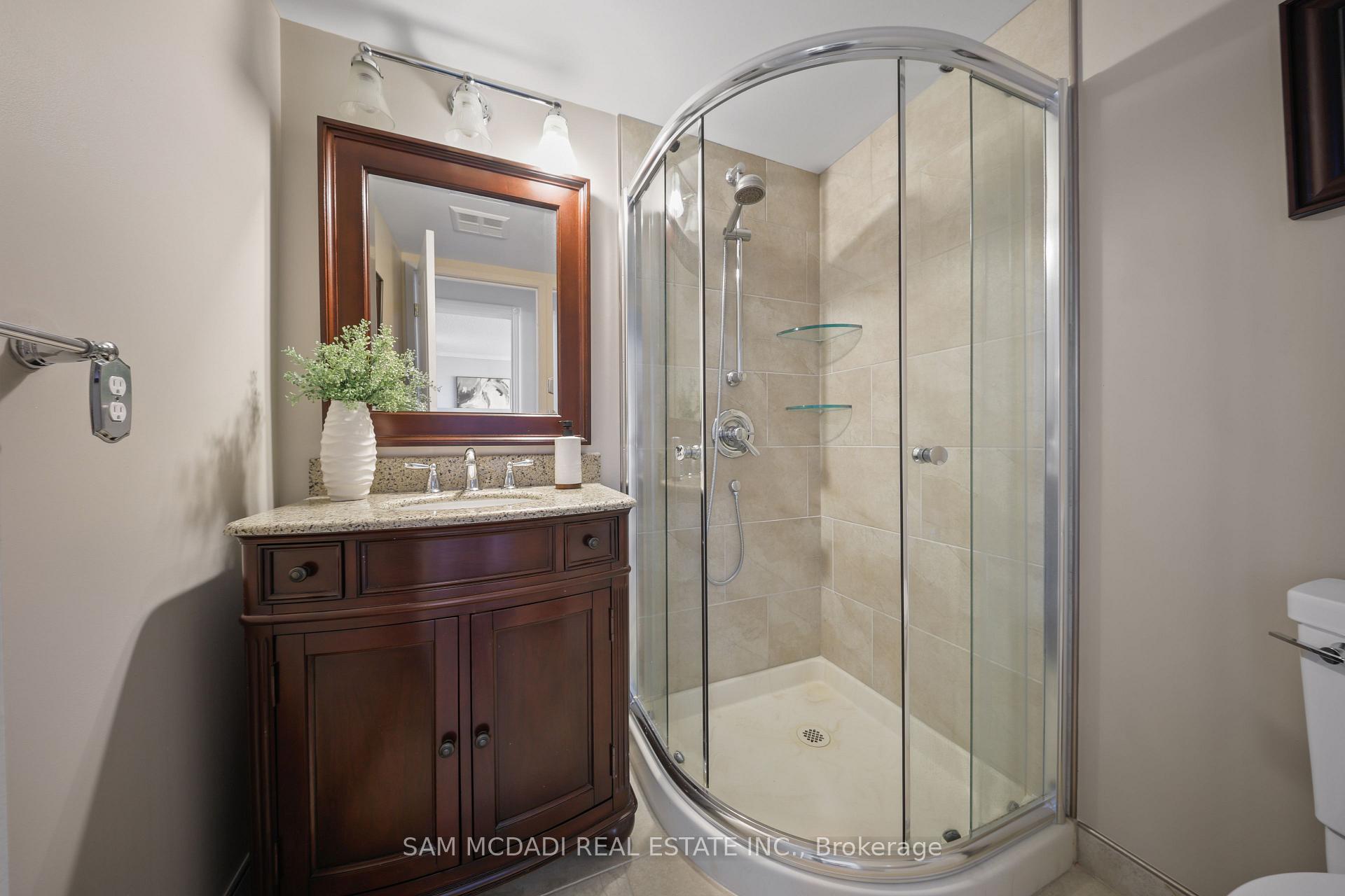 5280 Lakeshore Road 1105