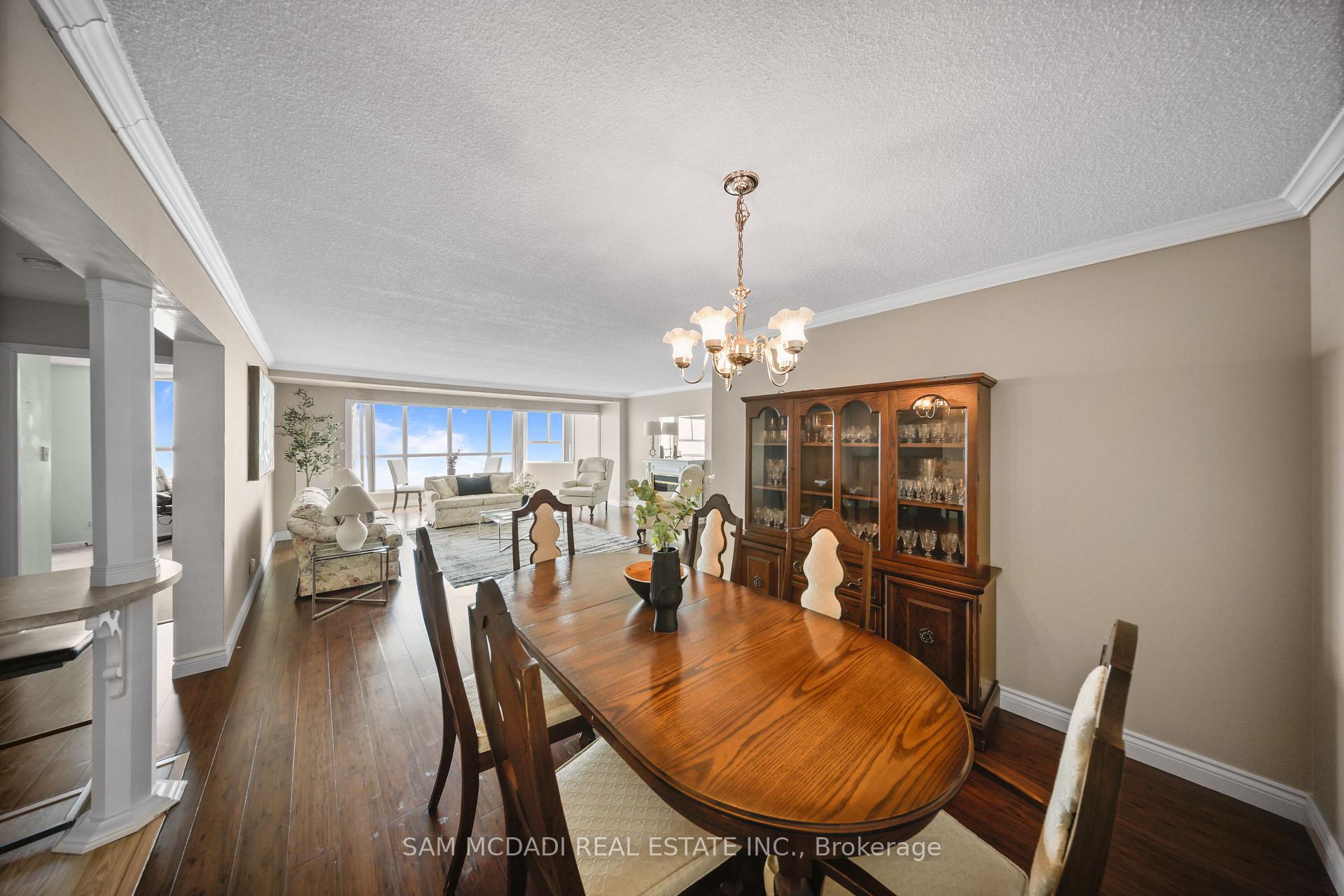 5280 Lakeshore Road 1105