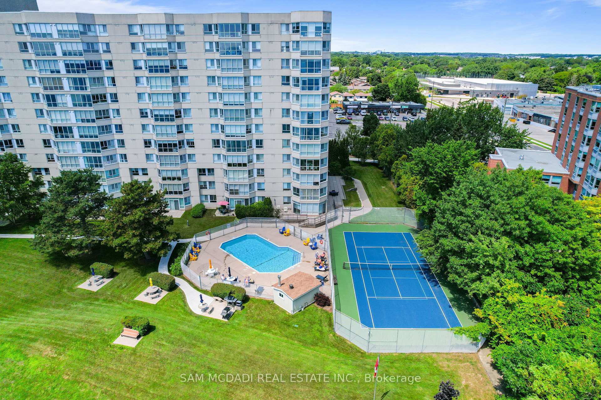 5280 Lakeshore Road 1105