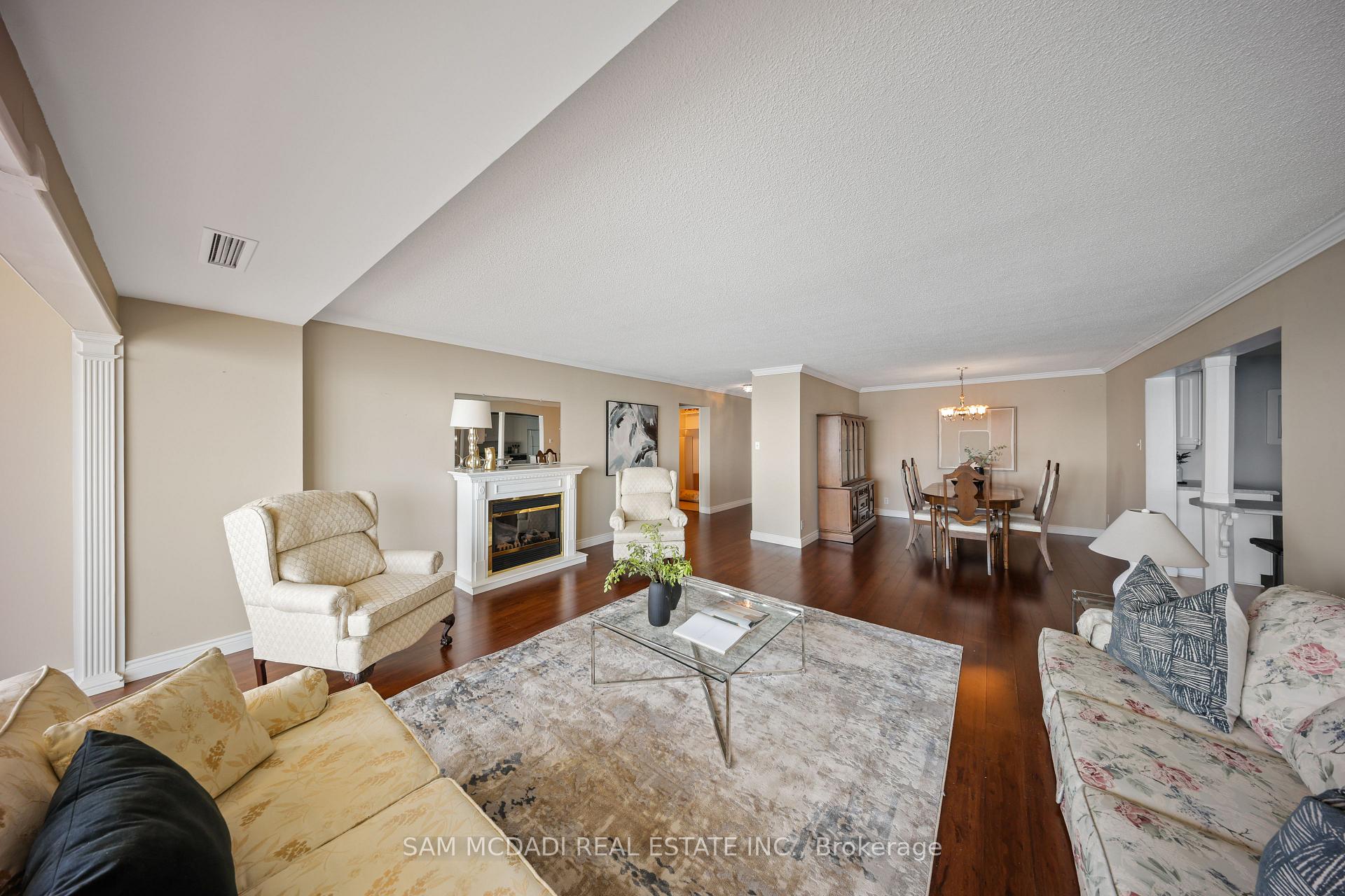 5280 Lakeshore Road 1105
