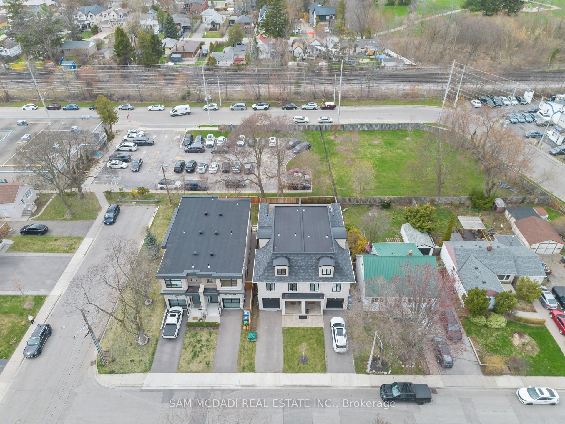 4 Iroquois Avenue