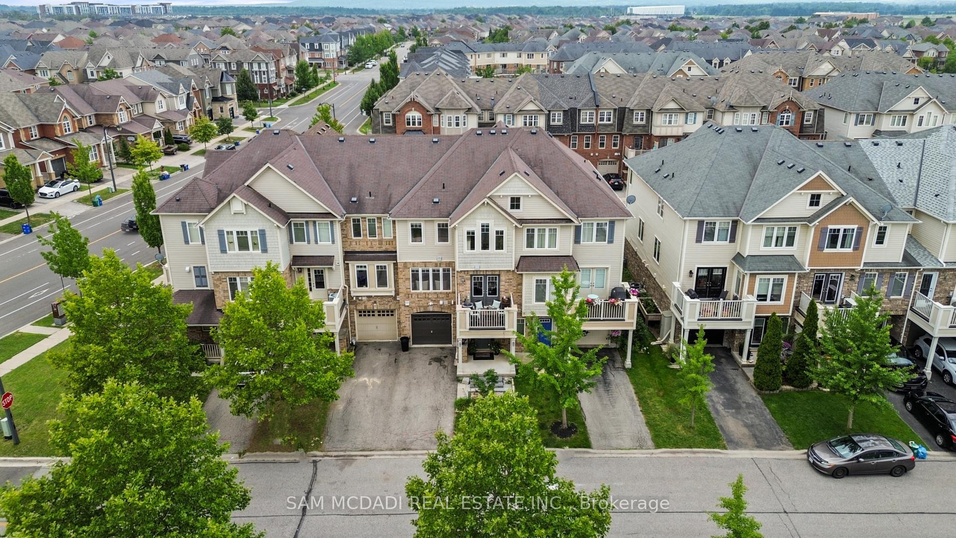 886 Fowles Court
