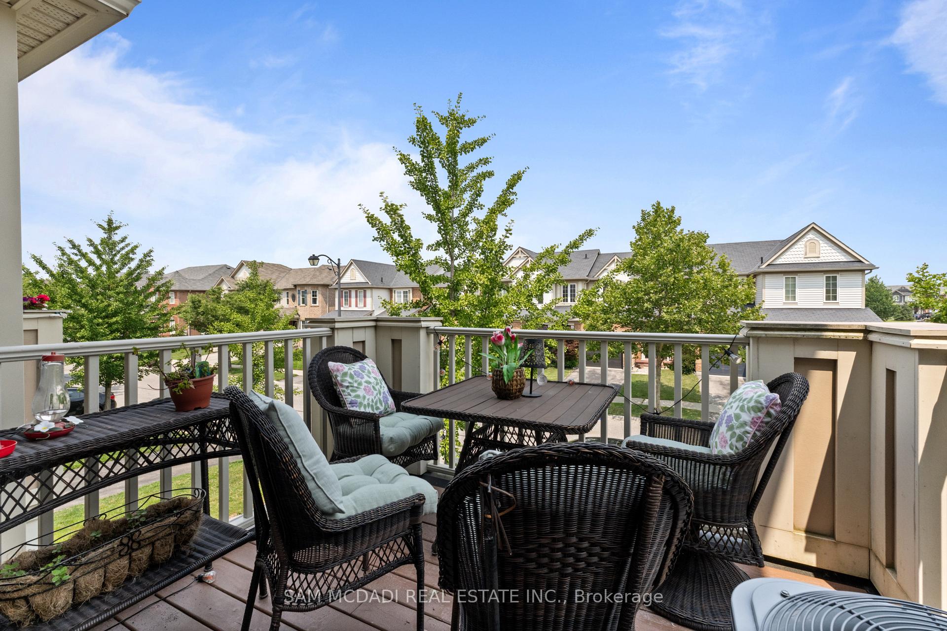 886 Fowles Court