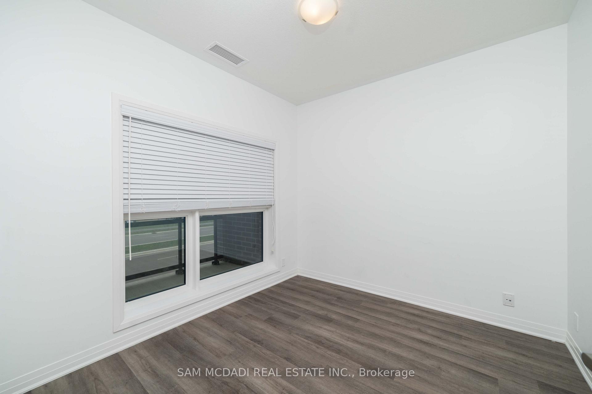 102 Grovewood Common 216
