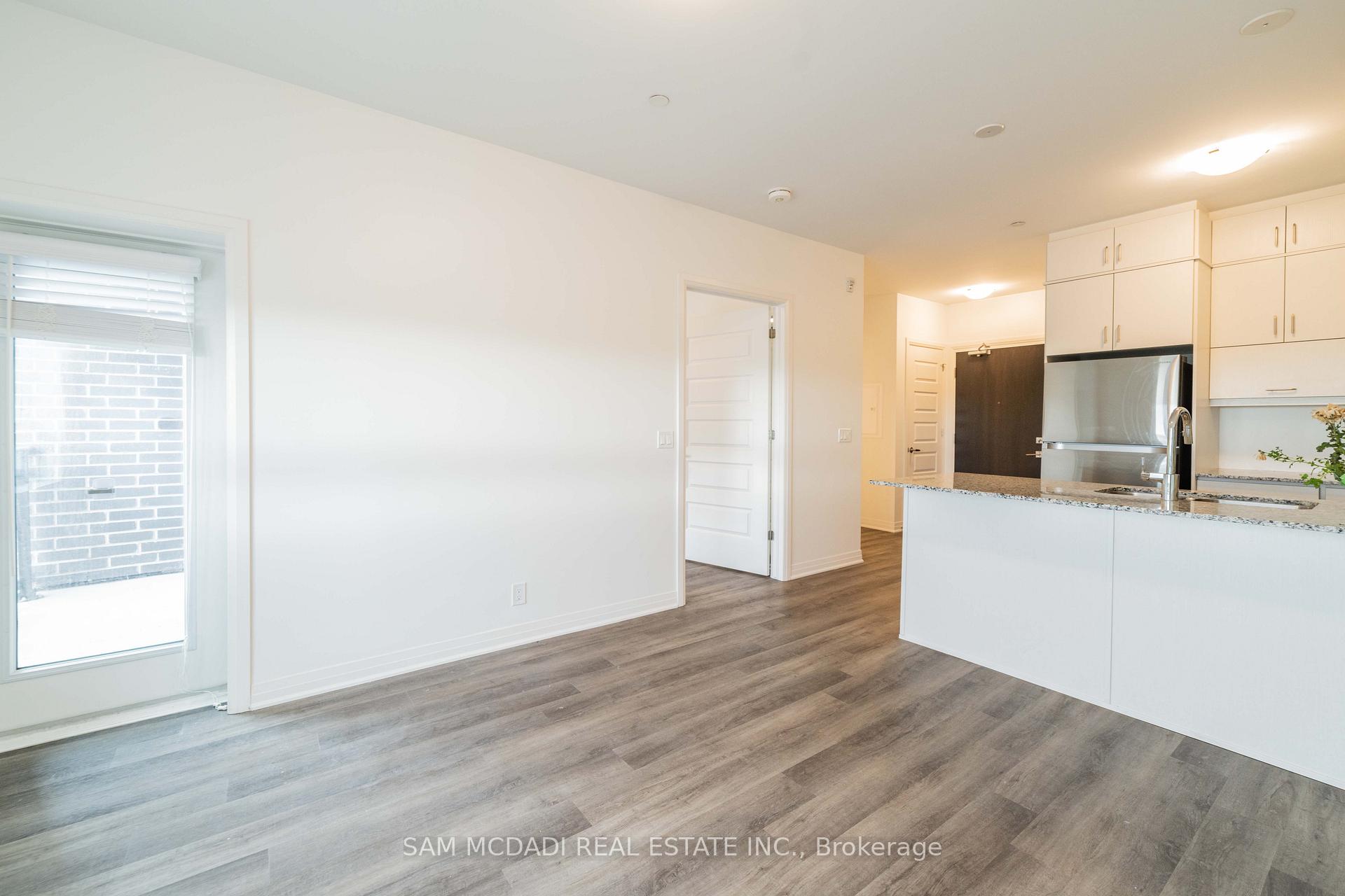 102 Grovewood Common 216